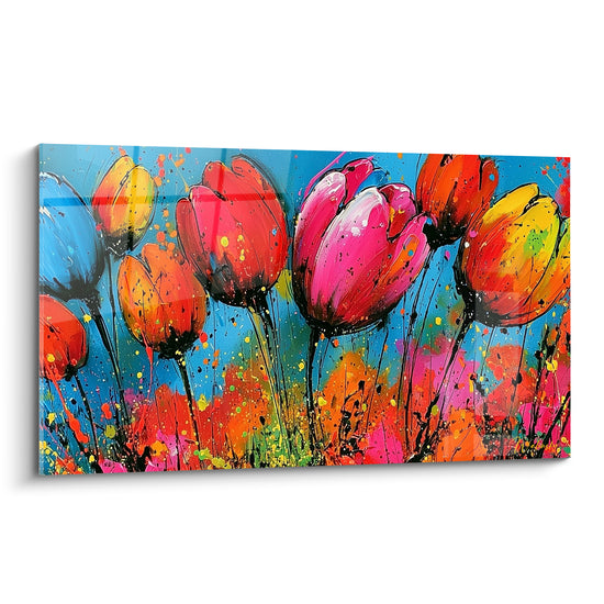 Tulipes roses, orange et bleues peintes en touches expressives et éclaboussures sur fond azur