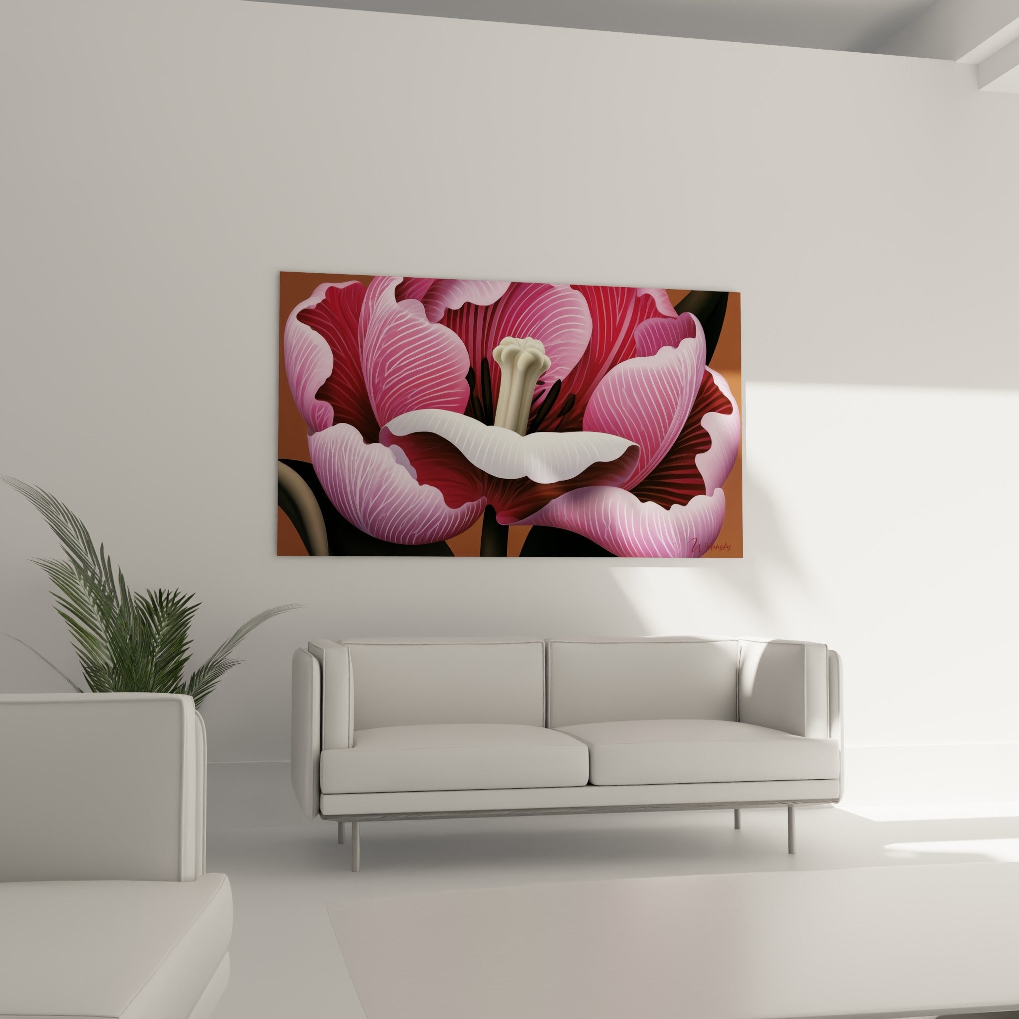 Fleur de tulipe aux tons roses et bordeaux, pistil ivoire, au-dessus d'un canapé dans un salon lumineux