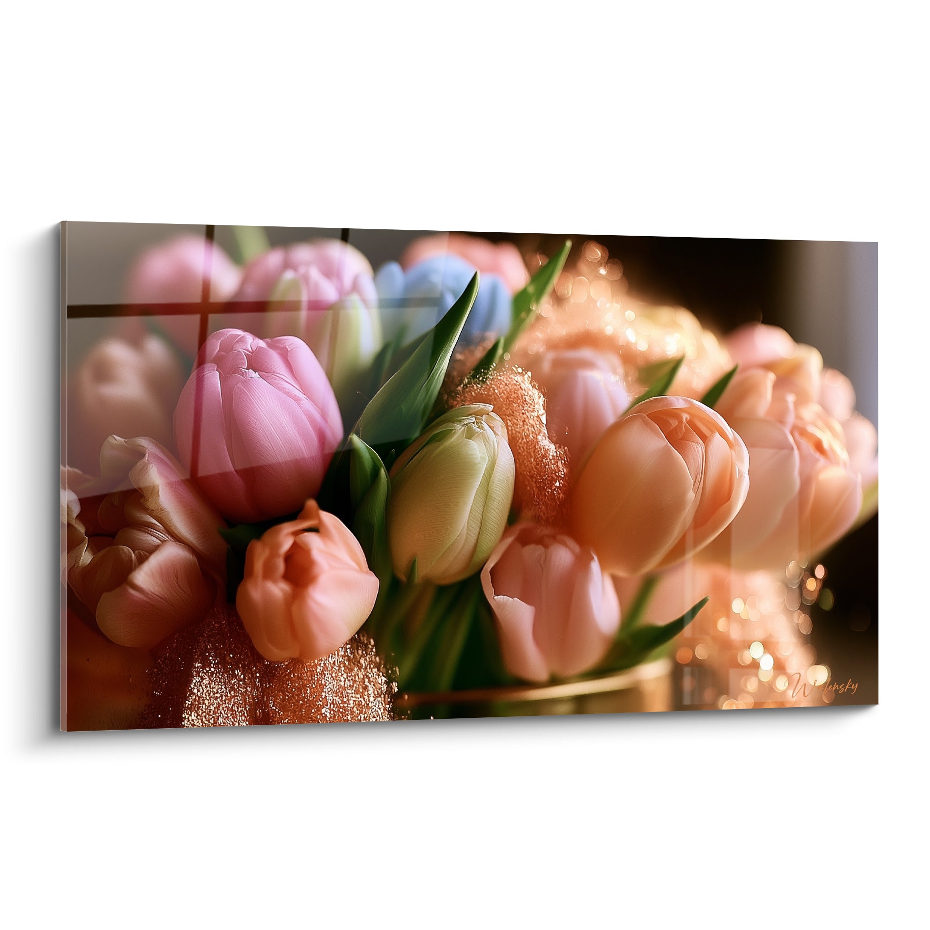 Tulipes roses et pêche épanouies, pétales veloutés sur fond doré scintillant flou