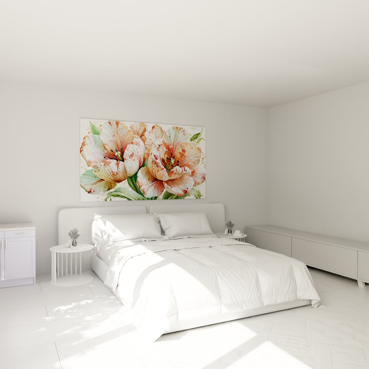 Bouquet de tulipes corail et blanches au-dessus d'un lit dans une chambre claire