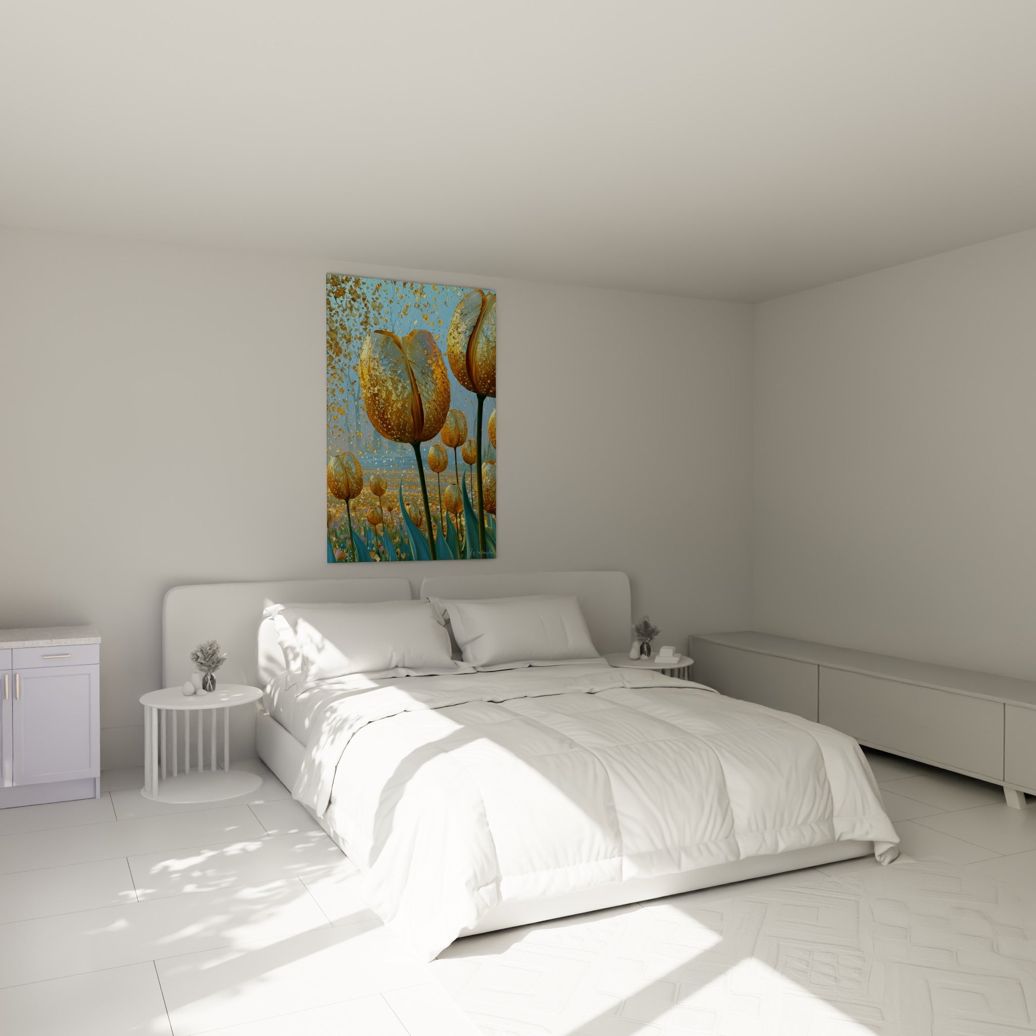 Tulipes dorées et bleu pastel s'élèvent avec grâce, accrochées au-dessus d'un lit dans une chambre claire