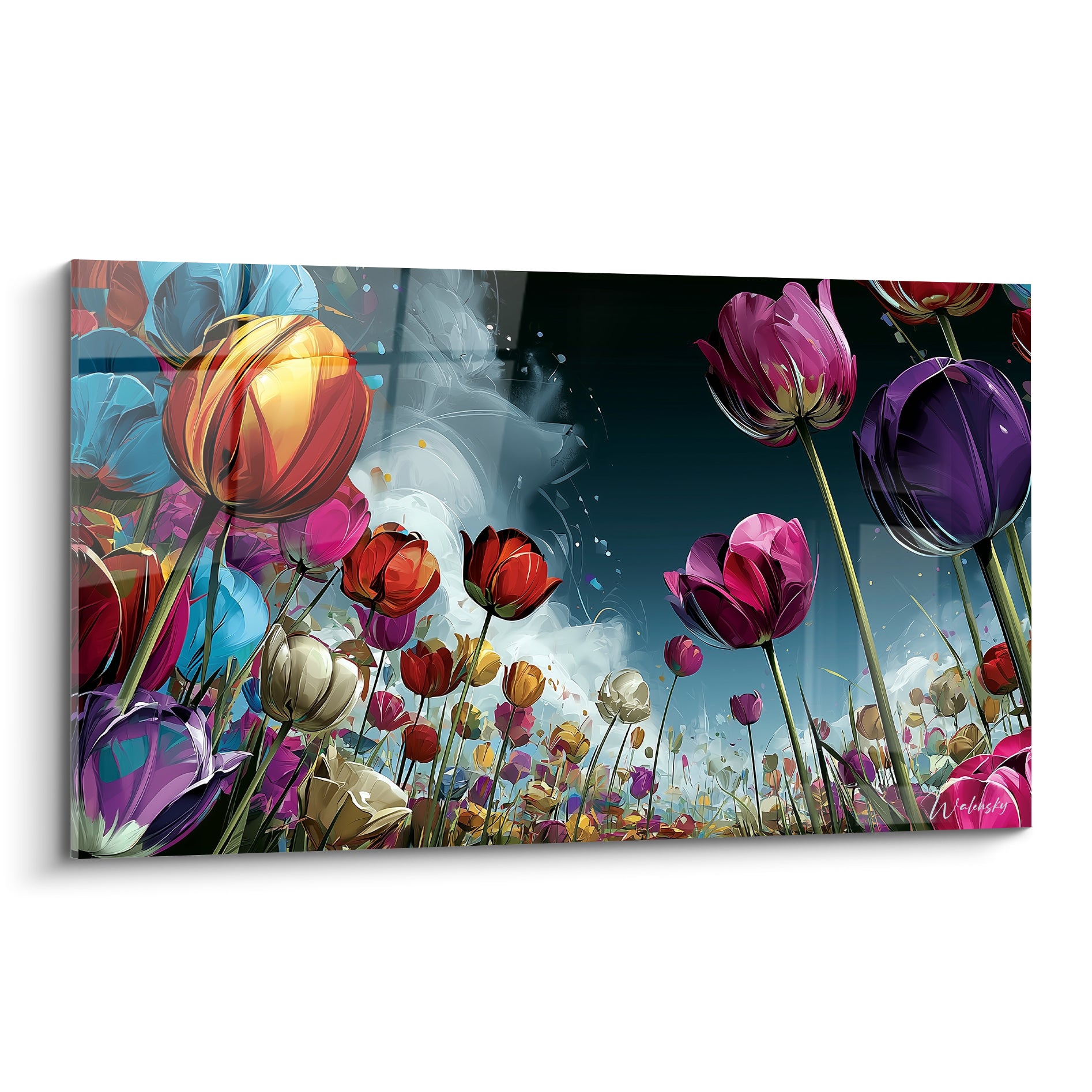Tulipes géantes dorées, violettes et fuchsia s'élançant vers un ciel bleu nuit brumeux