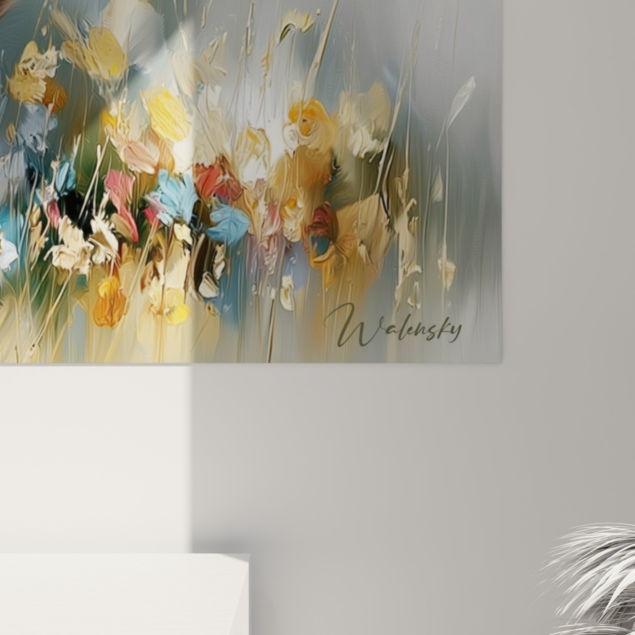 Empâtements visibles sur pétales roses et blancs, coulures dorées verticales, matière picturale texturée