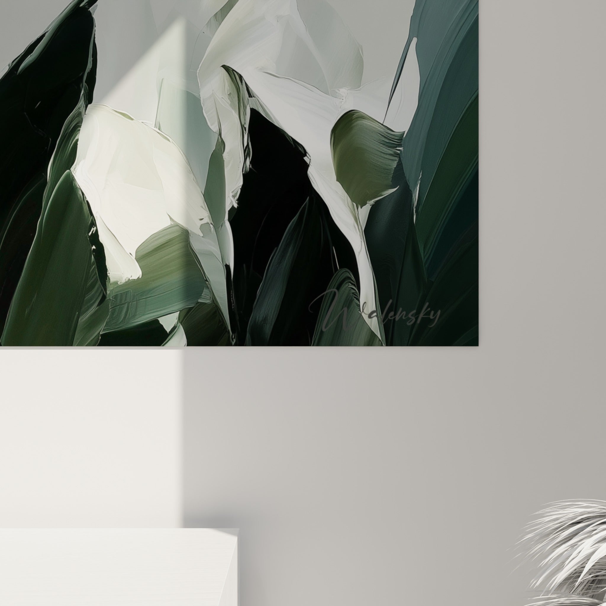 Empâtements rouges et verts de la tulipe révélant la matière picturale et les touches de peinture superposées