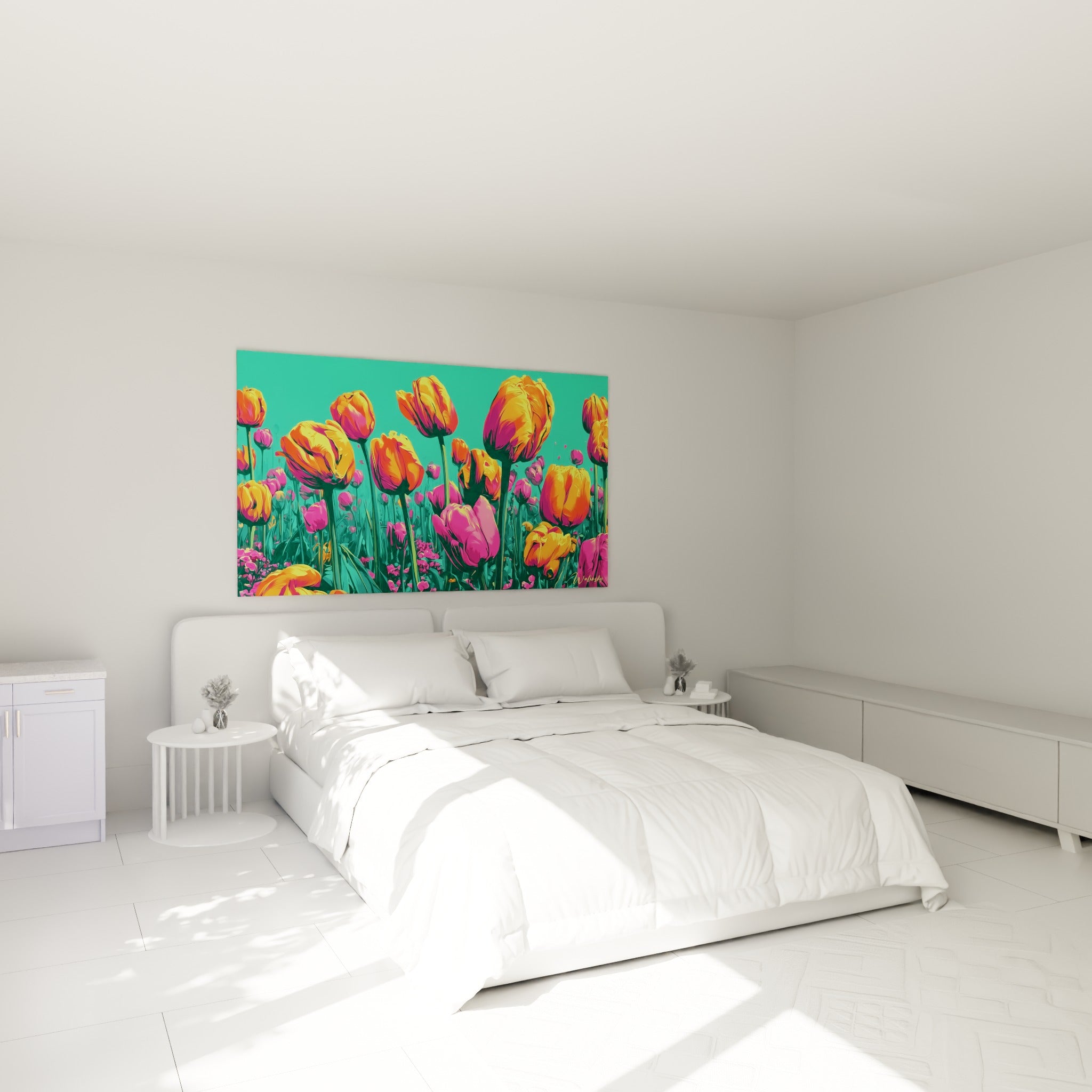 Tulipes orange vif et roses fuchsia sur fond vert d'eau, accrochées au-dessus d'un lit dans une chambre claire