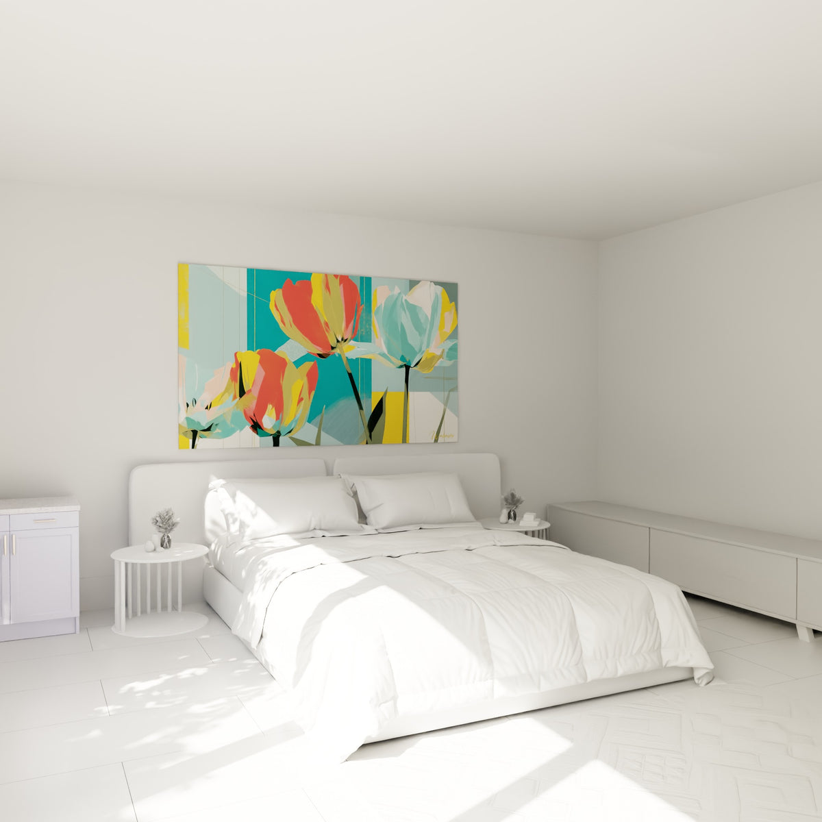 Fleurs de tulipe rouge et turquoise stylisées, tiges vertes obliques, au-dessus d'un lit dans une chambre claire