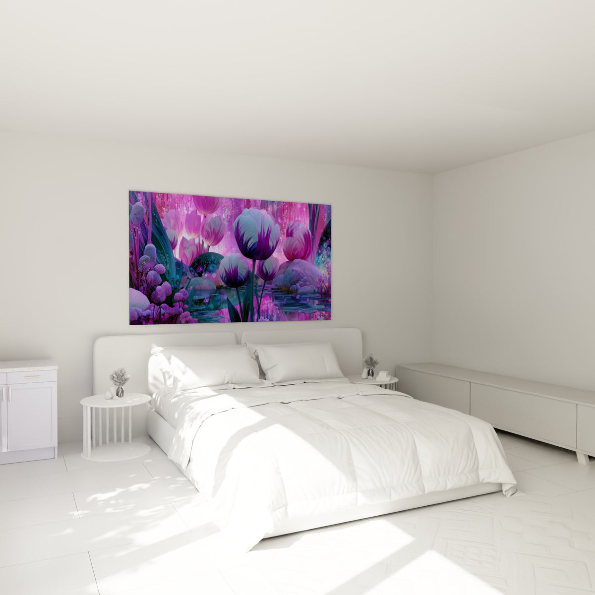 Tulipes mauves et bleu pastel aux reflets brillants au-dessus d'un lit dans une chambre claire
