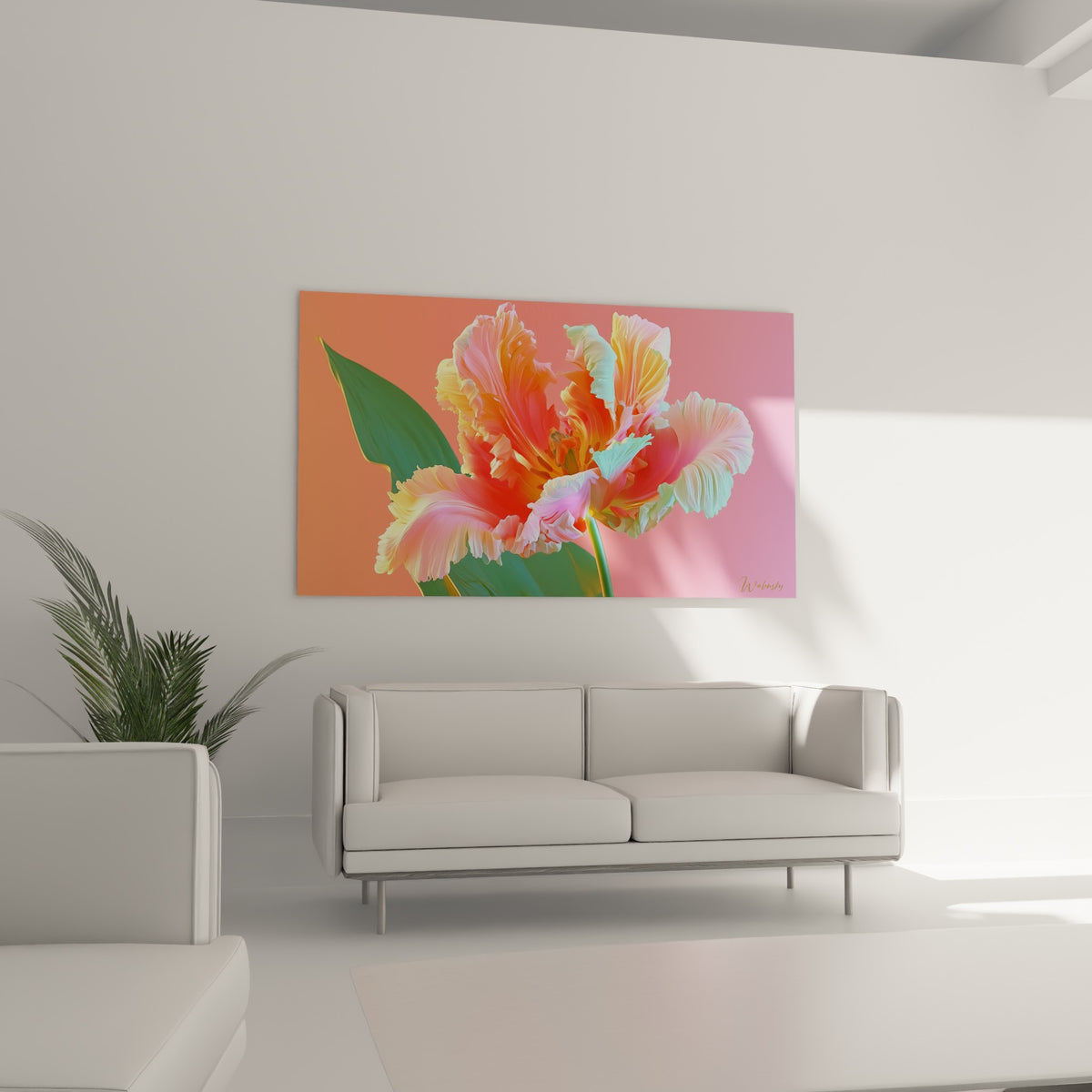 Pétales orangés et menthe de la tulipe perroquet, tableau suspendu au-dessus d'un canapé dans un salon lumineux