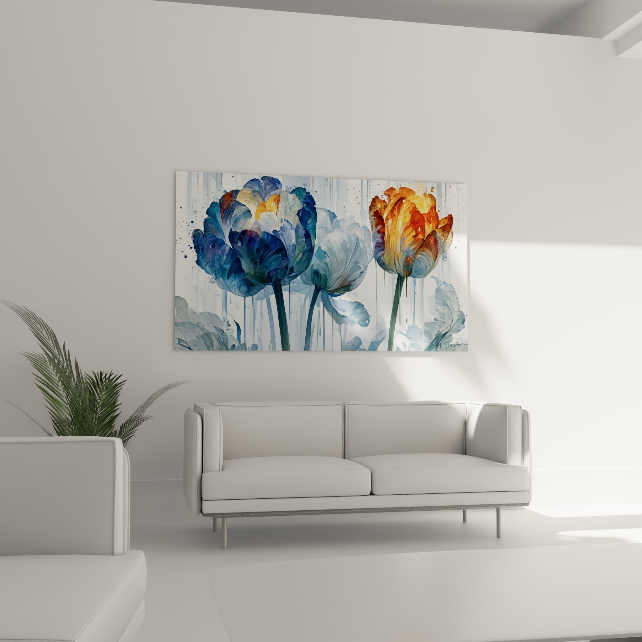 Fleurs de tulipe bleu glacé et orange ambré disposées au-dessus d'un canapé dans un salon lumineux