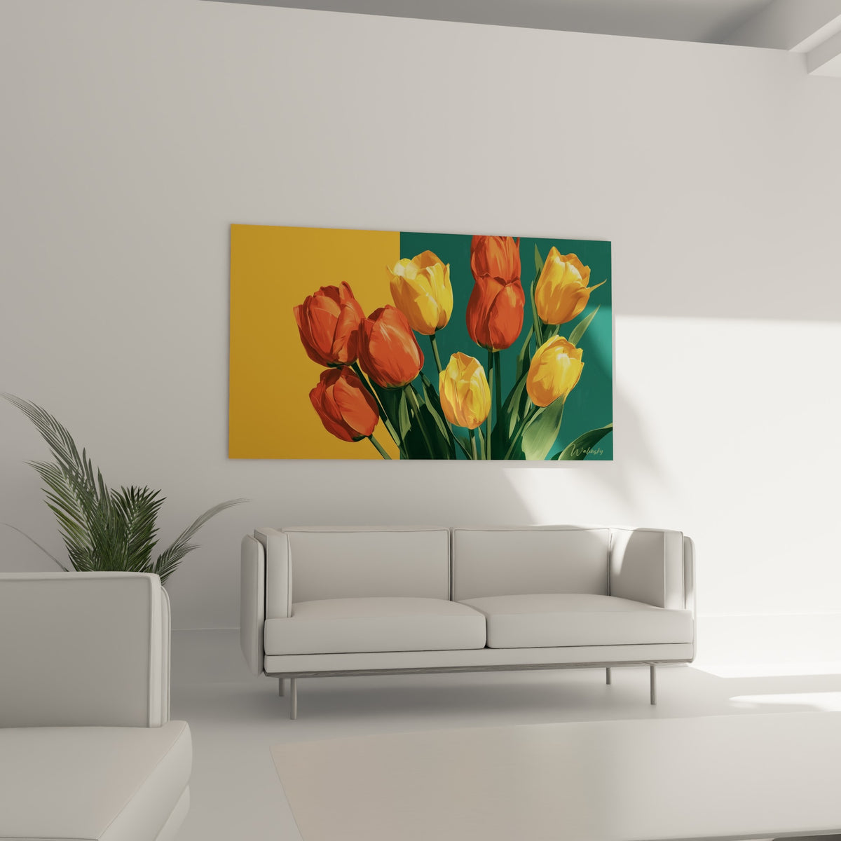 Fleurs de tulipe rouges et jaunes suspendues au-dessus d'un canapé dans un salon lumineux