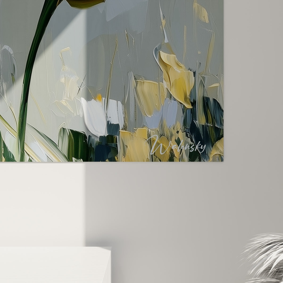 Empâtements dorés et blancs se mêlant en relief, coulures ocre et taupe visibles sur la toile de tulipes
