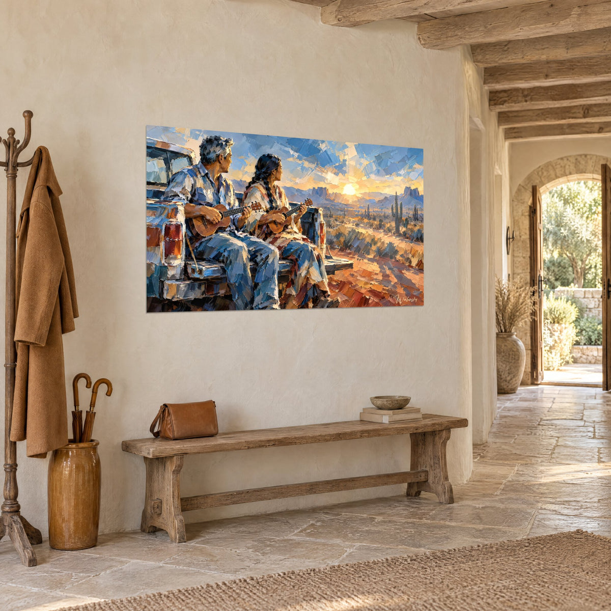 Tableau musiciens au ukulélé face au soleil couchant, cactus saguaro et mesas lointaines, bleu cobalt et orange brûlé, dans un couloir en pierre