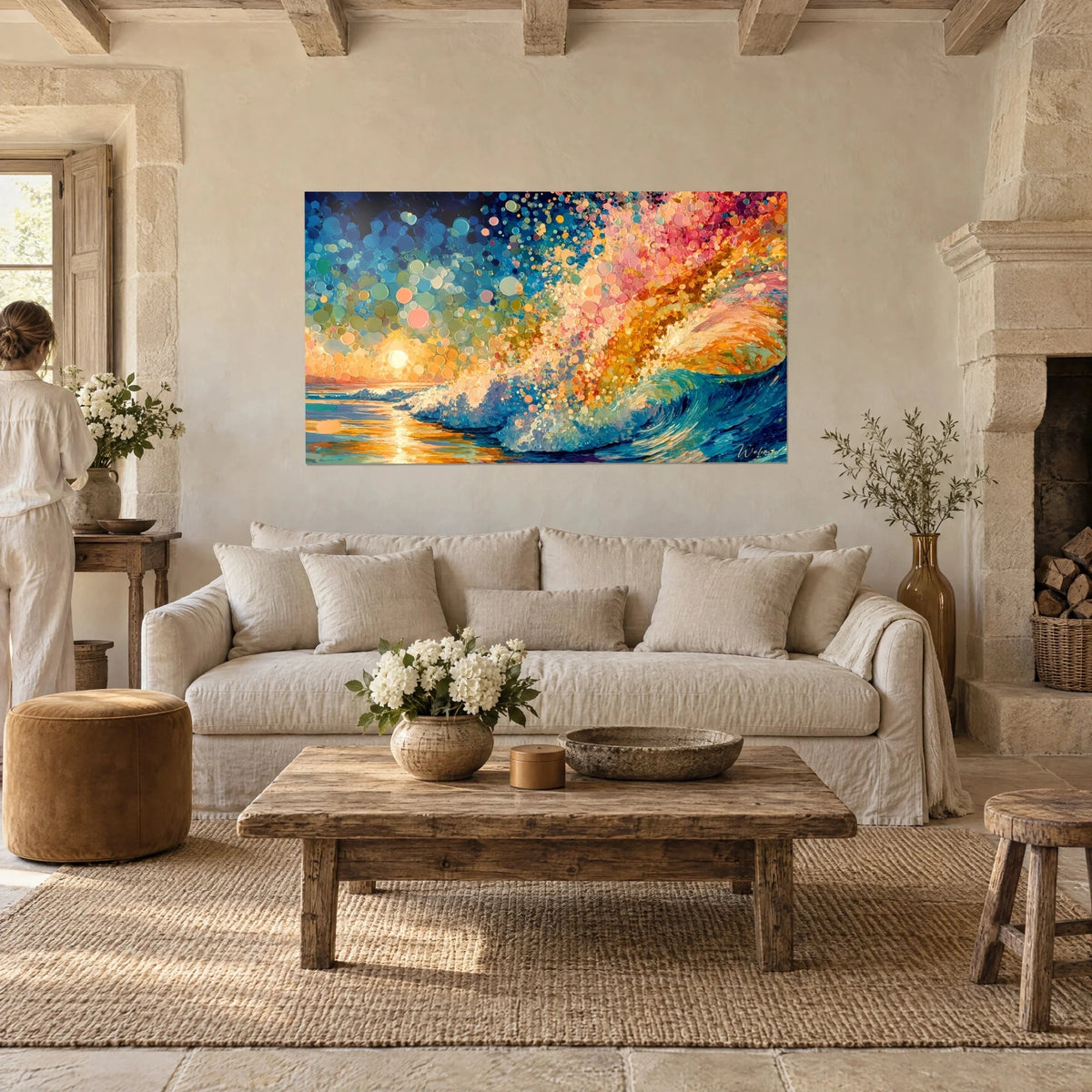 Gemälde Schaumwelle im pointillistischen Stil, türkisfarbene und ockerfarbene Wogen, rosa Punkte, über einem Sofa in einem hellen Wohnzimmer