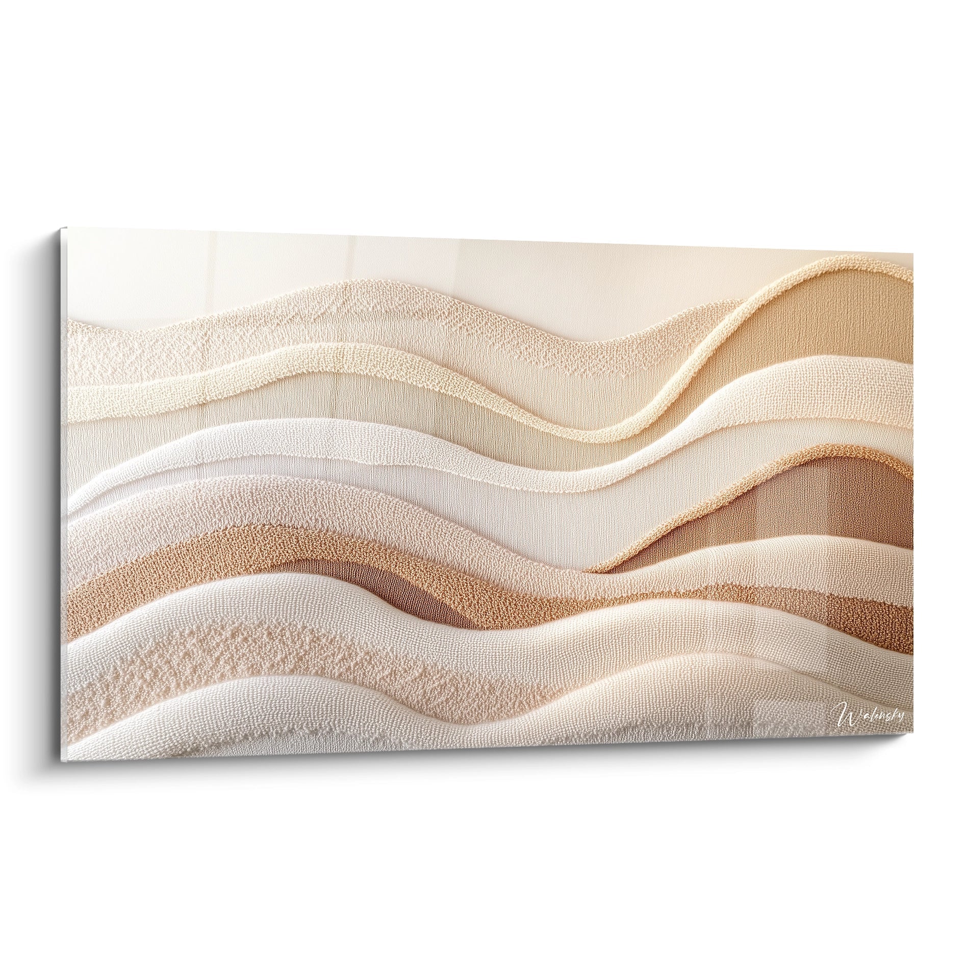 Un tableau artistique présentant des vagues ondulantes texturées en relief, avec plusieurs couches superposées de teintes beige, blanc crème et brun doré, créant un effet tridimensionnel évoquant des dunes de sable ou des formations désertiques naturelles.
