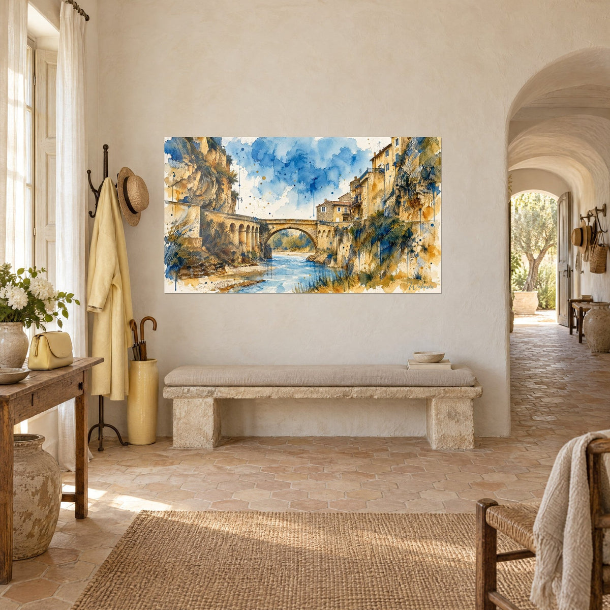 Gemälde römisches Aquädukt mit goldenen Bögen, ockerfarbene Felsen und aufgespritzte kobaltblaue Wolken, Wand eines provenzalischen Landguts