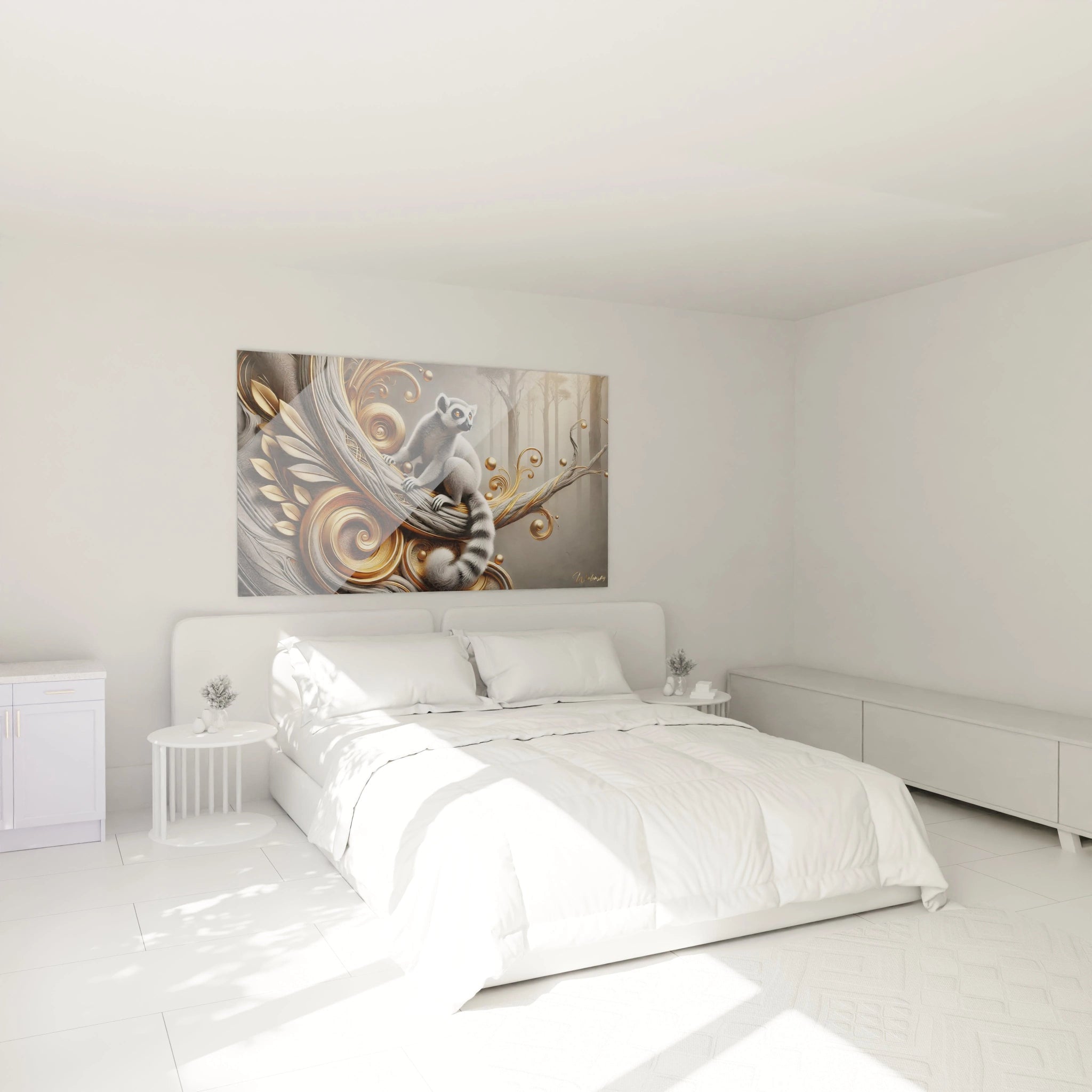 Le tableau lemurien illumine cette chambre au dessus du lit, fusionnant abstrait et realisme. Les tons or et gris creent une ambiance feerique, parfaite pour un espace apaisant et raffine.


