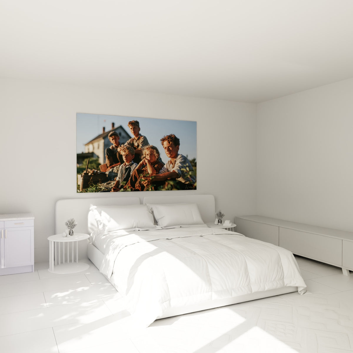 Fratrie rurale aux tons ocre et ciel bleu pastel, accrochée au-dessus d'un lit dans une chambre claire