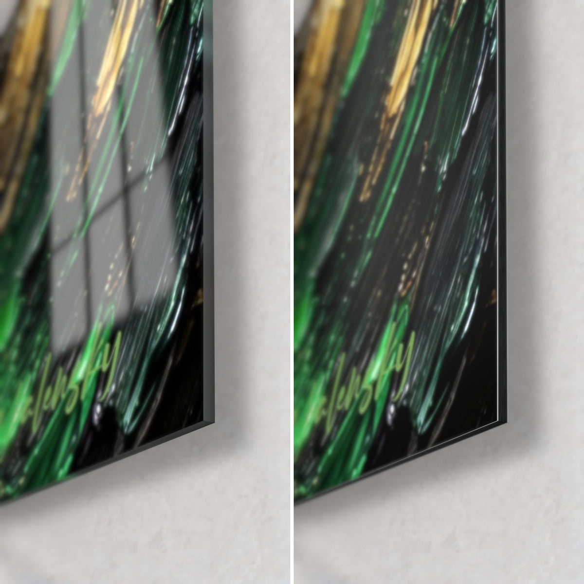 Schilderij scratch in dikke zwarte en groene verf, rechtsonder hoek: glanzend acrylglas links, mat Dibond rechts