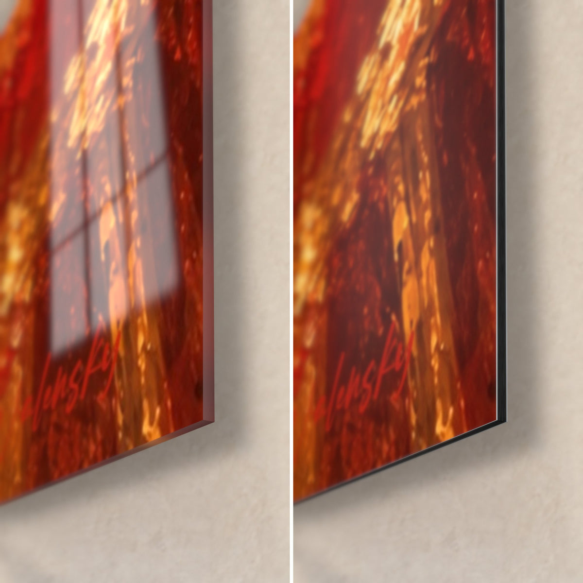 Tableau virtuose en gilet crème, coin bas droit : verre acrylique brillant reflétant l'or, alu Dibond noir mat et tranche de 3 mm