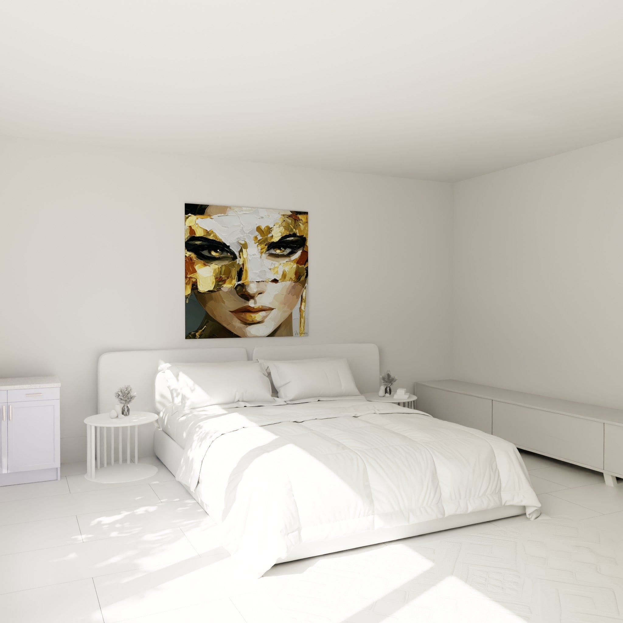Portrait doré et anthracite au regard perçant, visage abstrait au-dessus d'un lit dans une chambre claire