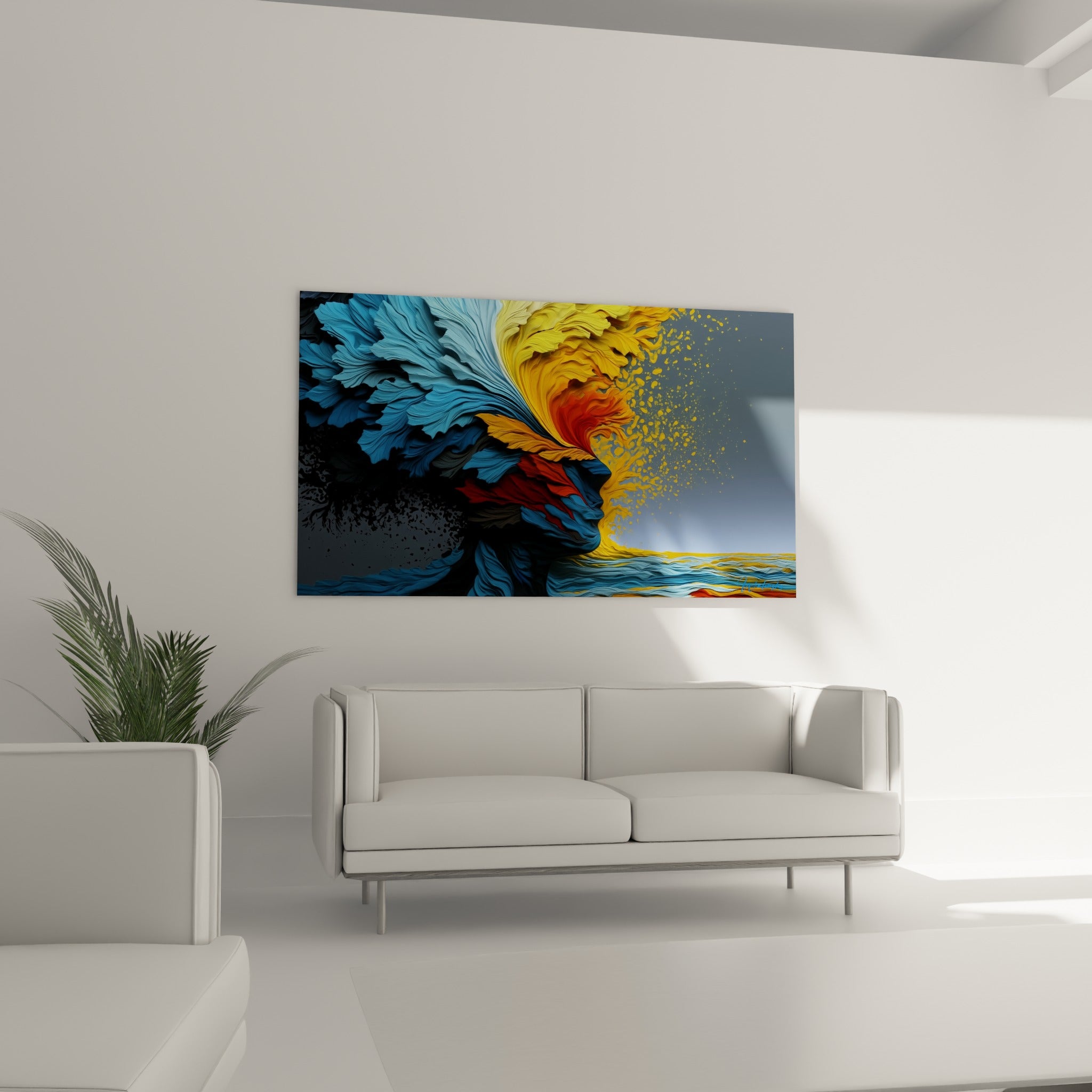 Visage stylisé bleu ciel et doré, matière texturée en relief, au-dessus d'un canapé dans un salon lumineux