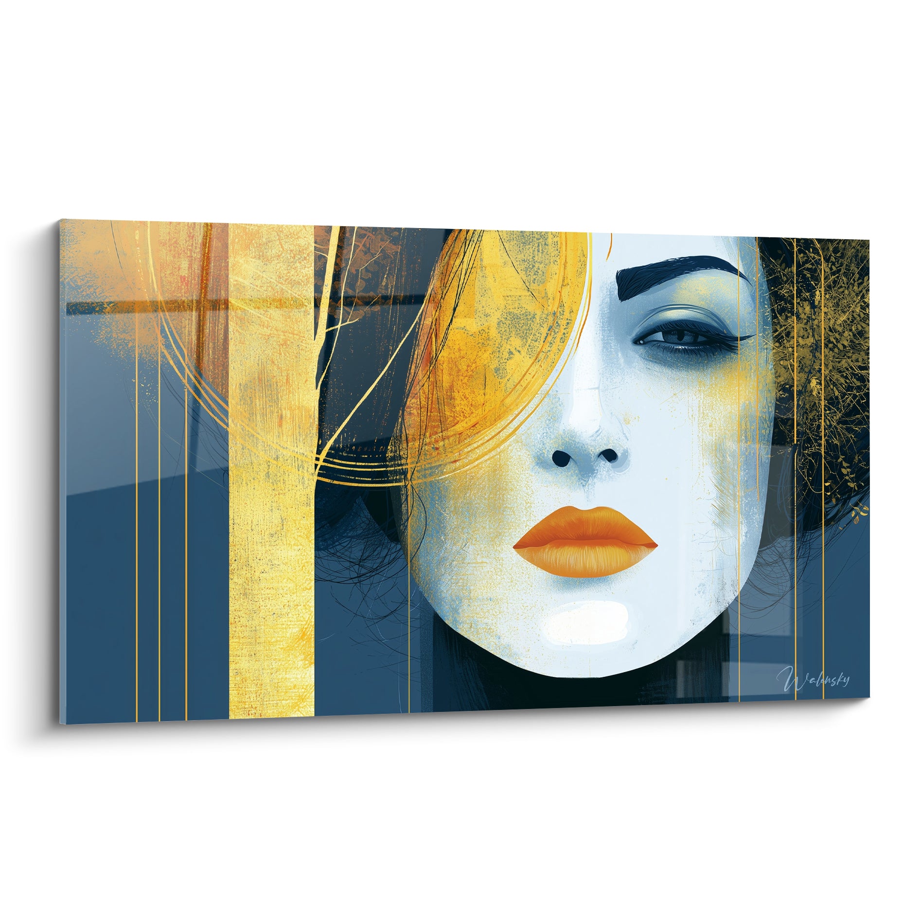 Visage abstrait aux teintes bleu marine et doré, lèvres orange vif, regard mi-clos intense.