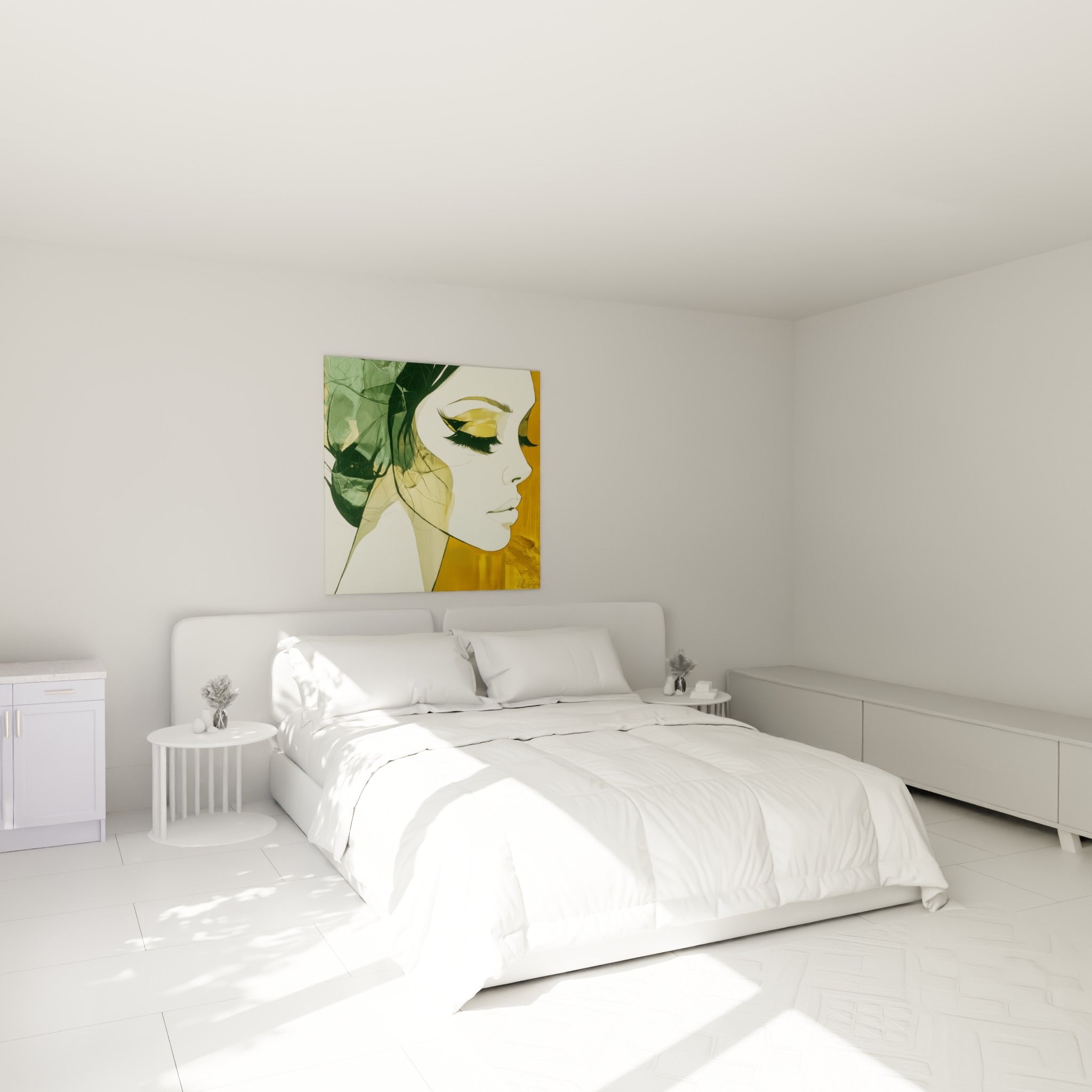 Visage abstrait aux tons émeraude et ocre doré, accroché au-dessus d'un lit dans une chambre claire