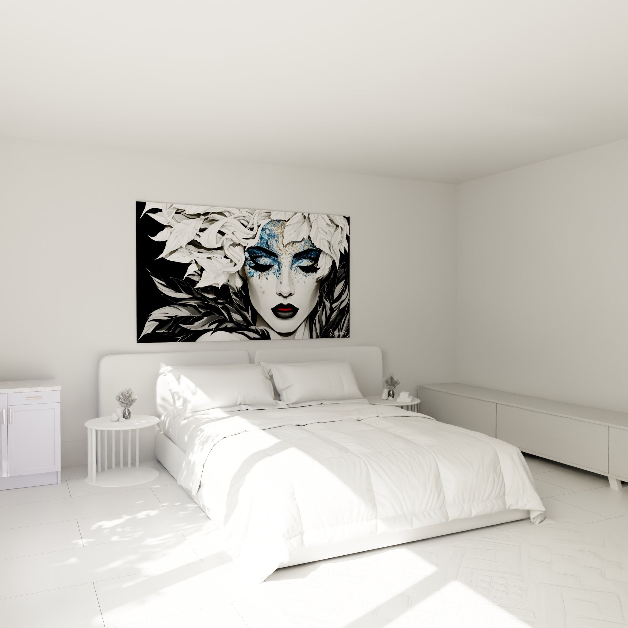 Portrait abstrait aux plumes blanches et lèvres rouges accroché au-dessus d'un lit dans une chambre claire