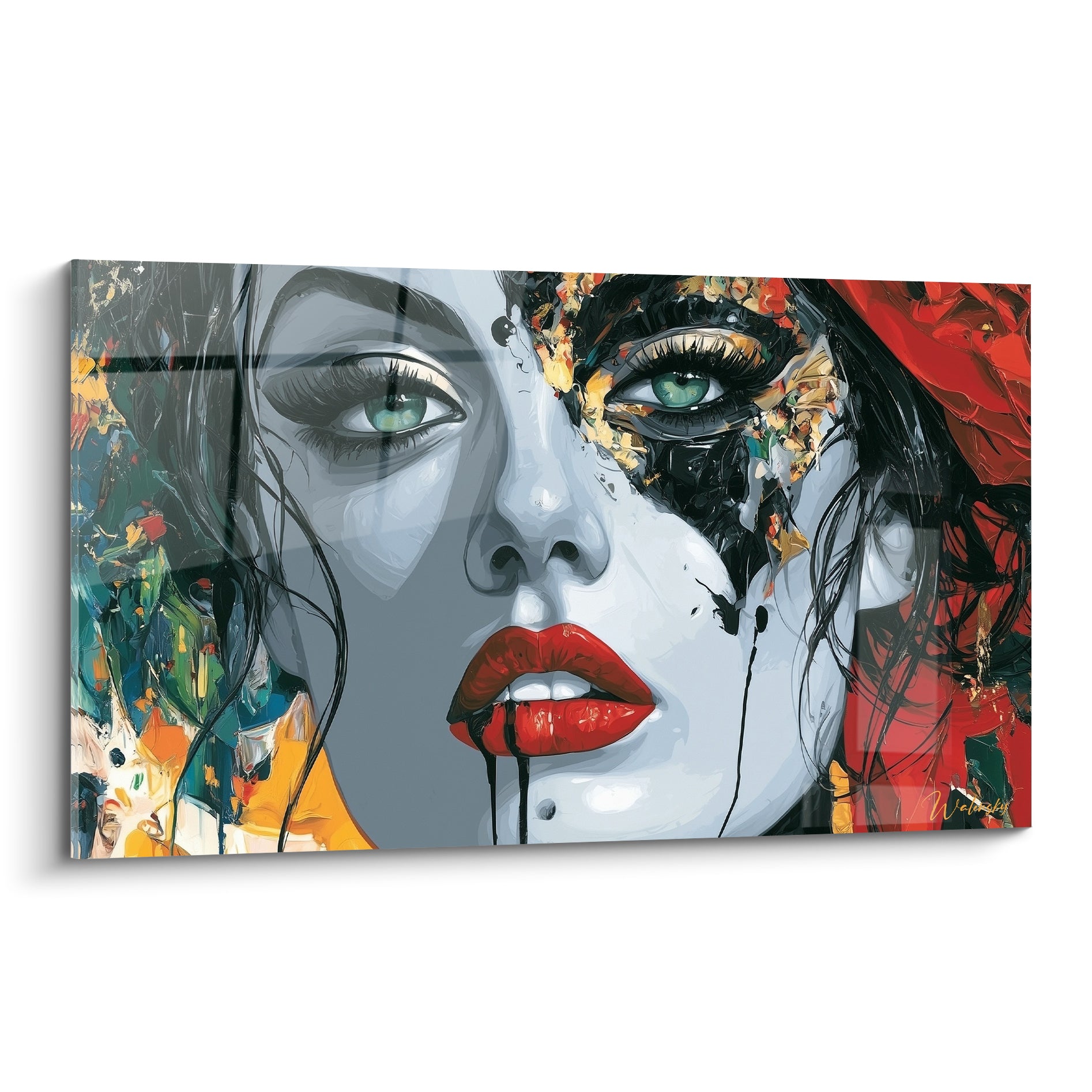Visage abstrait aux yeux verts, lèvres rouges dégoulinantes et masque noir et doré fractal