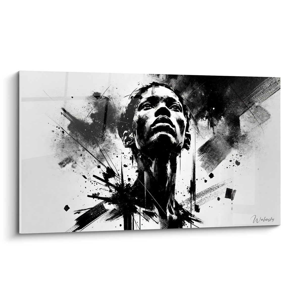 Visage abstrait noir et blanc levé vers le ciel, traits gestuels et éclaboussures anthracite intenses