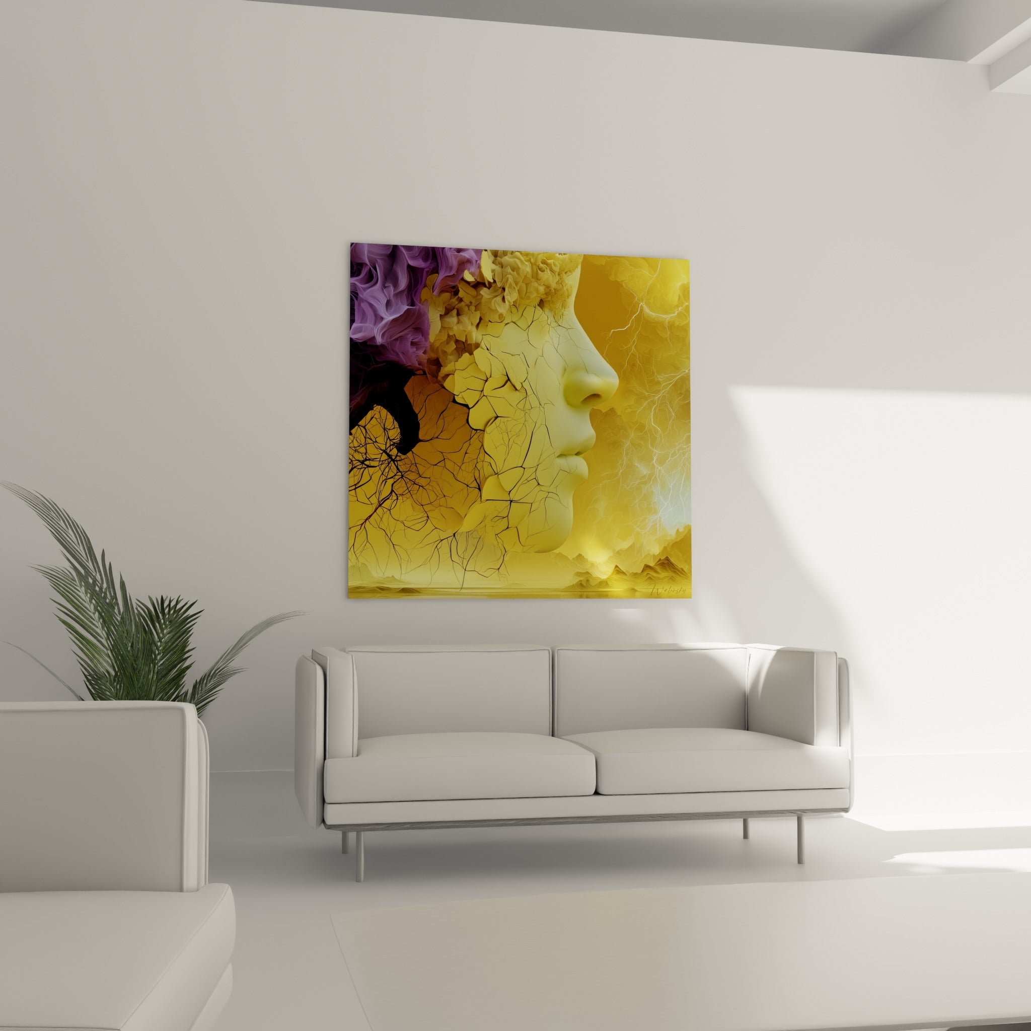 Silhouette dorée fissurée et volutes violettes surplombant un canapé dans un salon lumineux