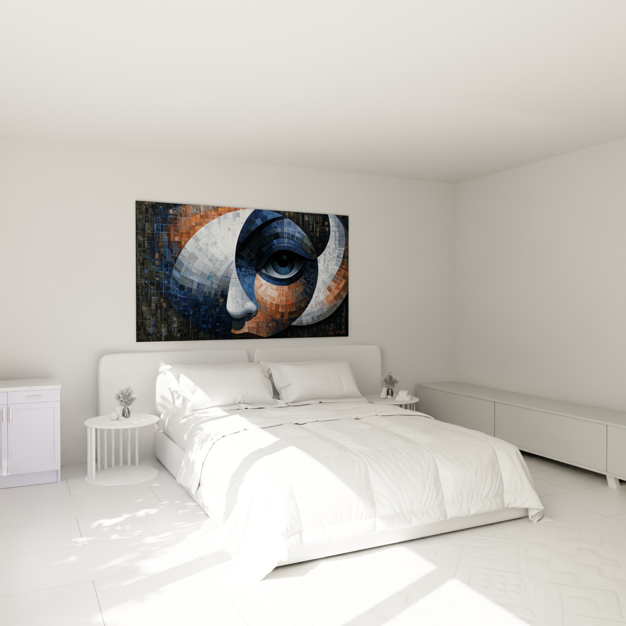 Regard fragmenté bleu marine et terracotta du Visage abstrait, au-dessus d'un lit dans une chambre claire