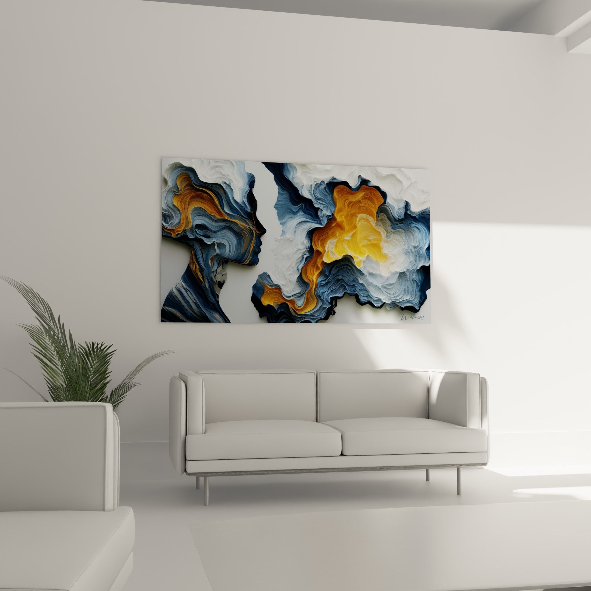 Vagues sculptées ocre et anthracite du visage abstrait, installées au-dessus d'un canapé dans un salon lumineux
