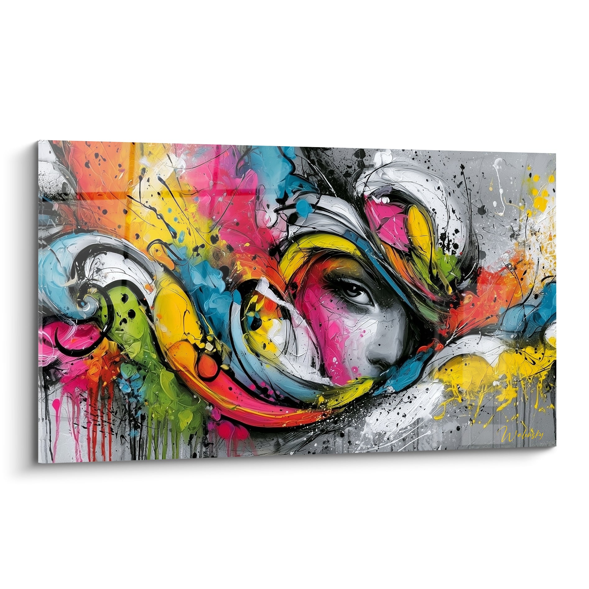 Visage abstrait au regard perçant, éclaboussures roses, jaunes et bleues sur fond anthracite