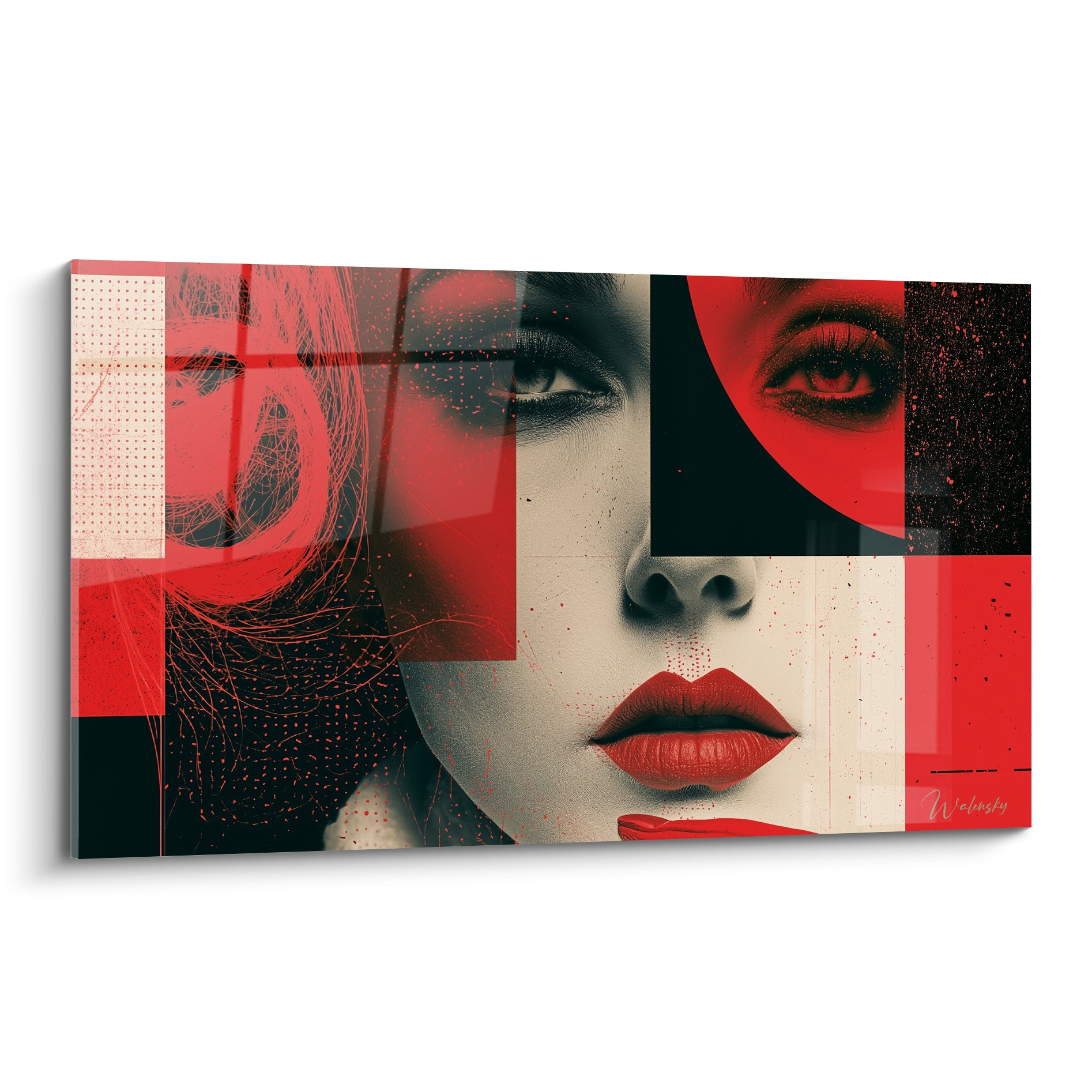 Visage abstrait aux lèvres rouge écarlate et fond noir, composition collage aux fragments géométriques
