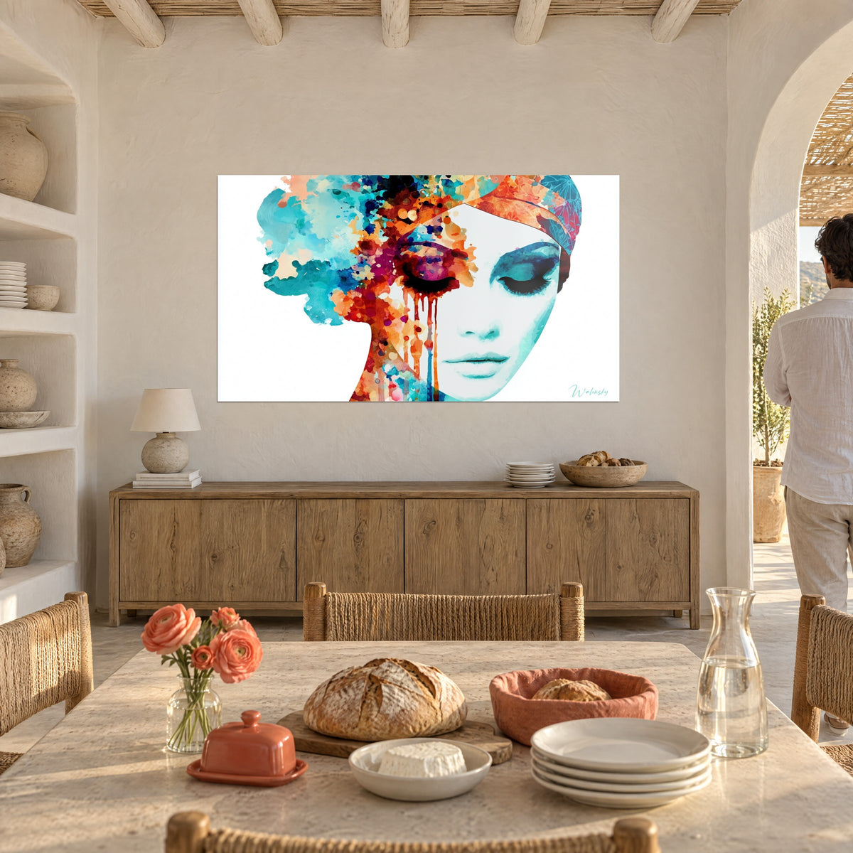 Gemälde weibliche Büste, entenblauer Lidschatten und blasser Mund, orangefarbene Spritzer, in einem provenzalischen Esszimmer