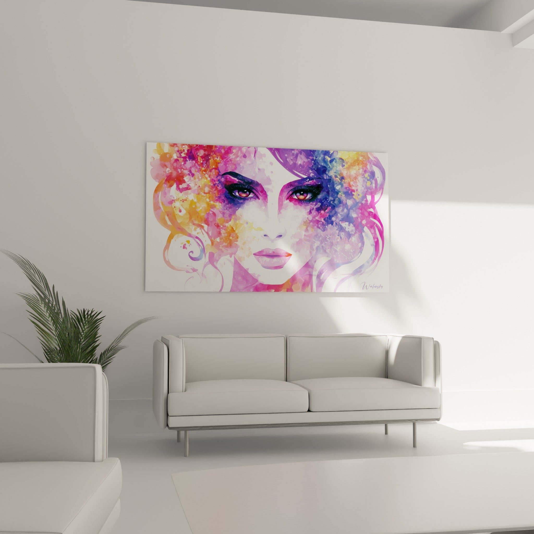 Portrait aquarelle violet et rose aux yeux ambrés, disposé au-dessus d'un canapé dans un salon lumineux