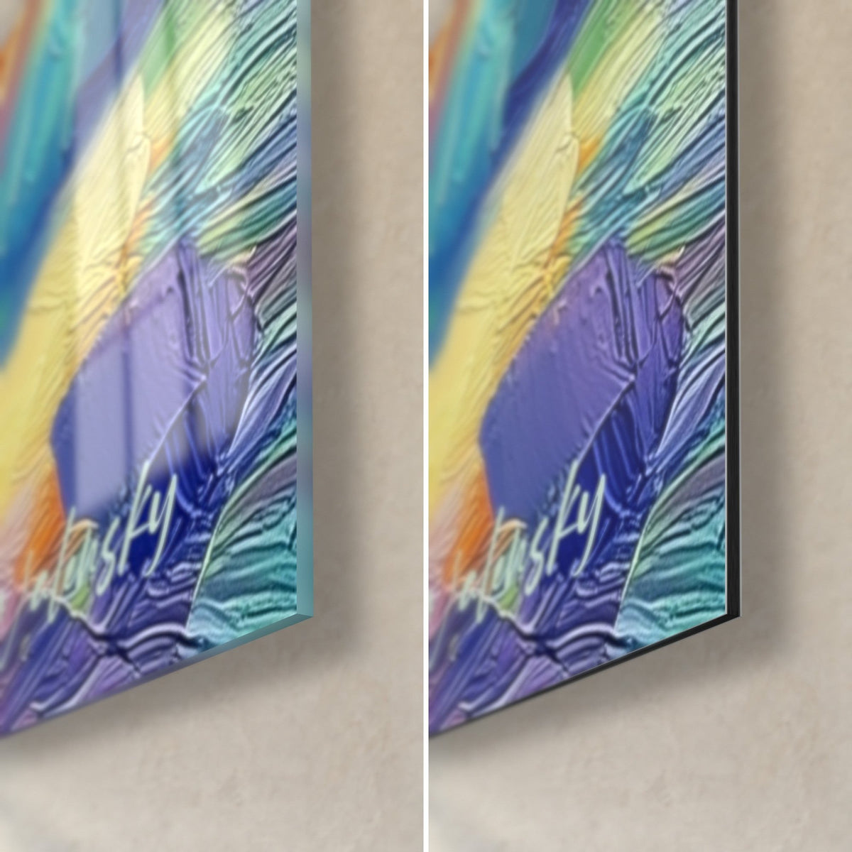 Gemälde Porträt mit ultramarinblauen und violetten Federn, untere rechte Ecke: glänzendes Acrylglas links, mattes Dibond rechts