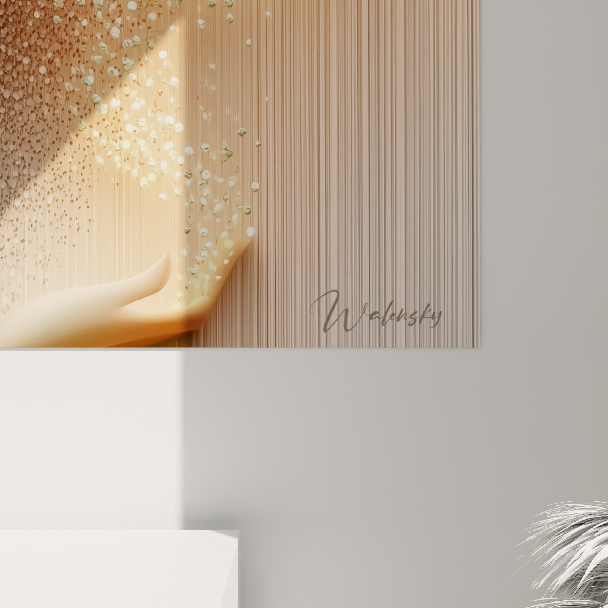 Grain texturé des mèches beige et anthracite, particules dorées en relief sur la toile accrochée