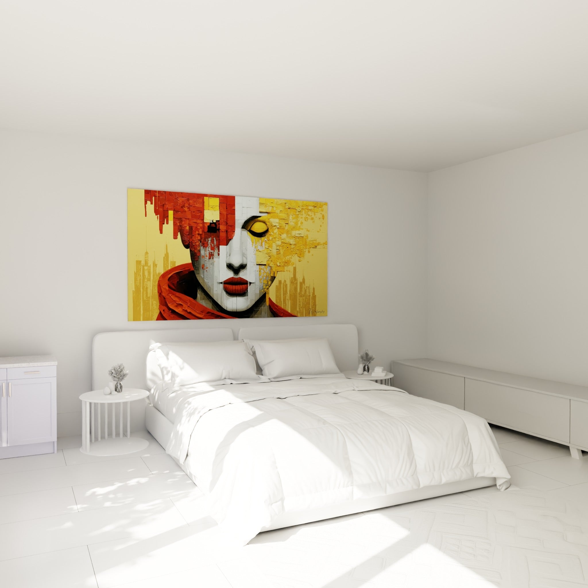 Portrait fractionné rouge et or du Visage abstrait, accroché au-dessus d'un lit dans une chambre claire