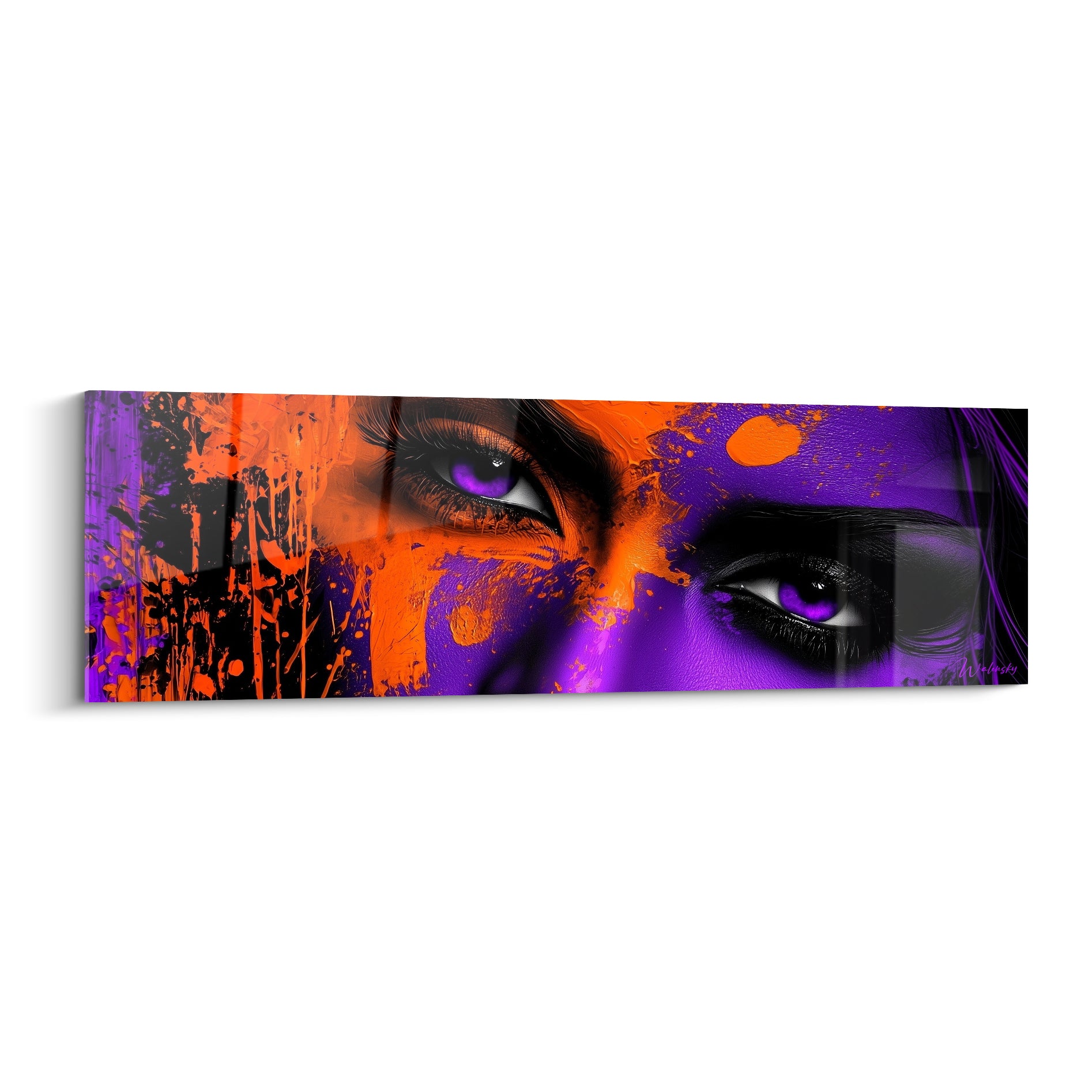Visage abstrait aux yeux violets perçants, peau éclaboussée d'orange et de noir intense.