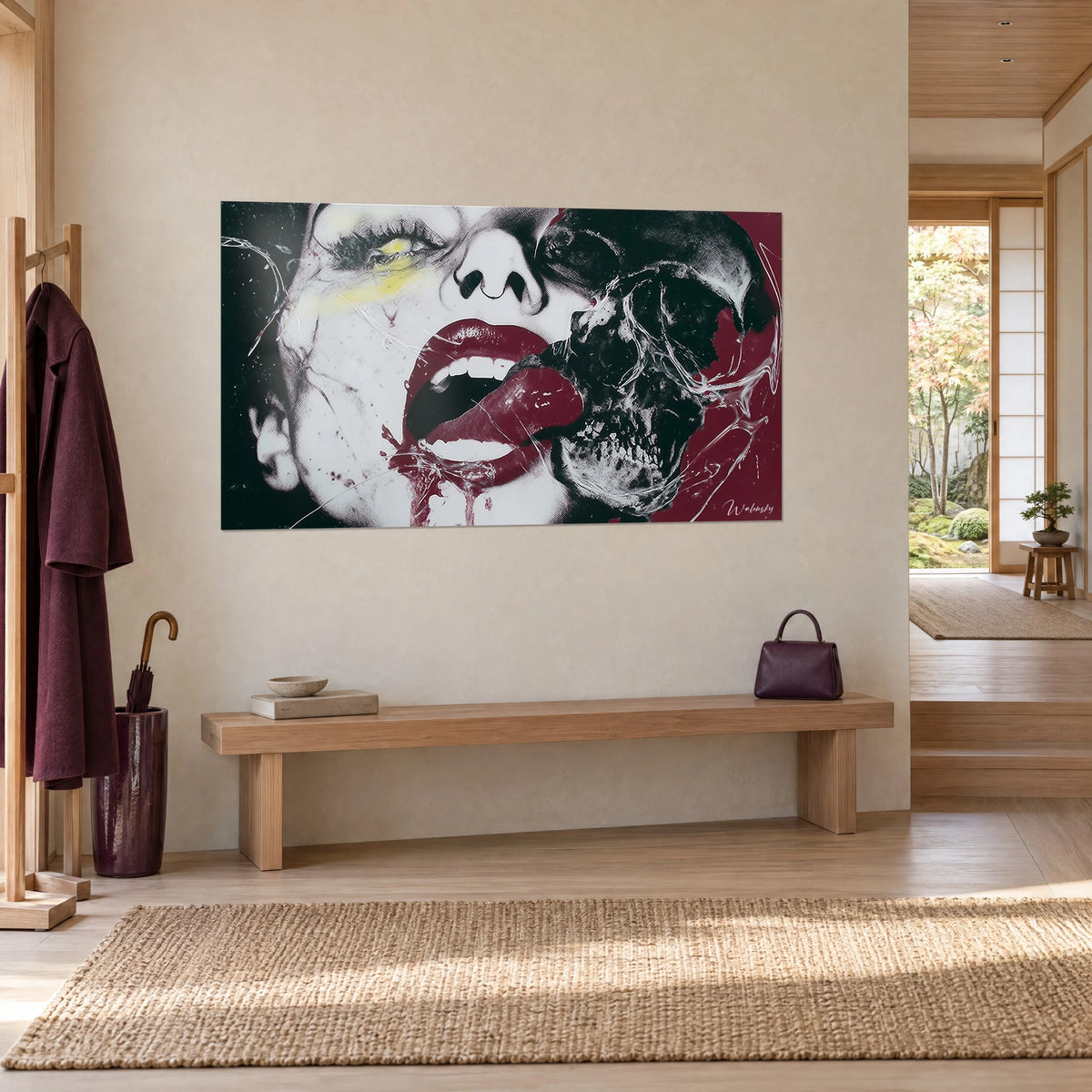 Cuadro vanitas de pop art: boca carmín abierta, lengua contra una calavera gris carbón sobre fondo color lía de vino, banco y entrada de estilo japandi