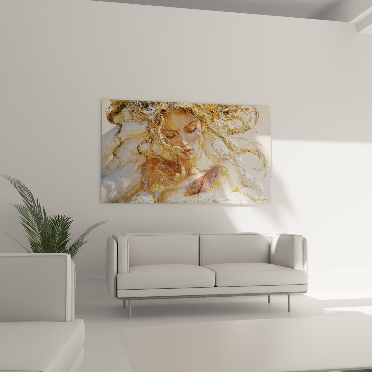 Chevelure dorée ondulée enveloppant un visage paisible, tableau Visage au-dessus d'un canapé dans un salon lumineux