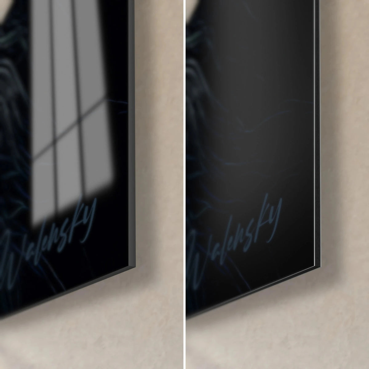 Schilderij yeti met amberkleurige blik, glanzende acrylglashoek linksonder en mat Dibond-aluminium rechts, zwarte rand van 3 mm