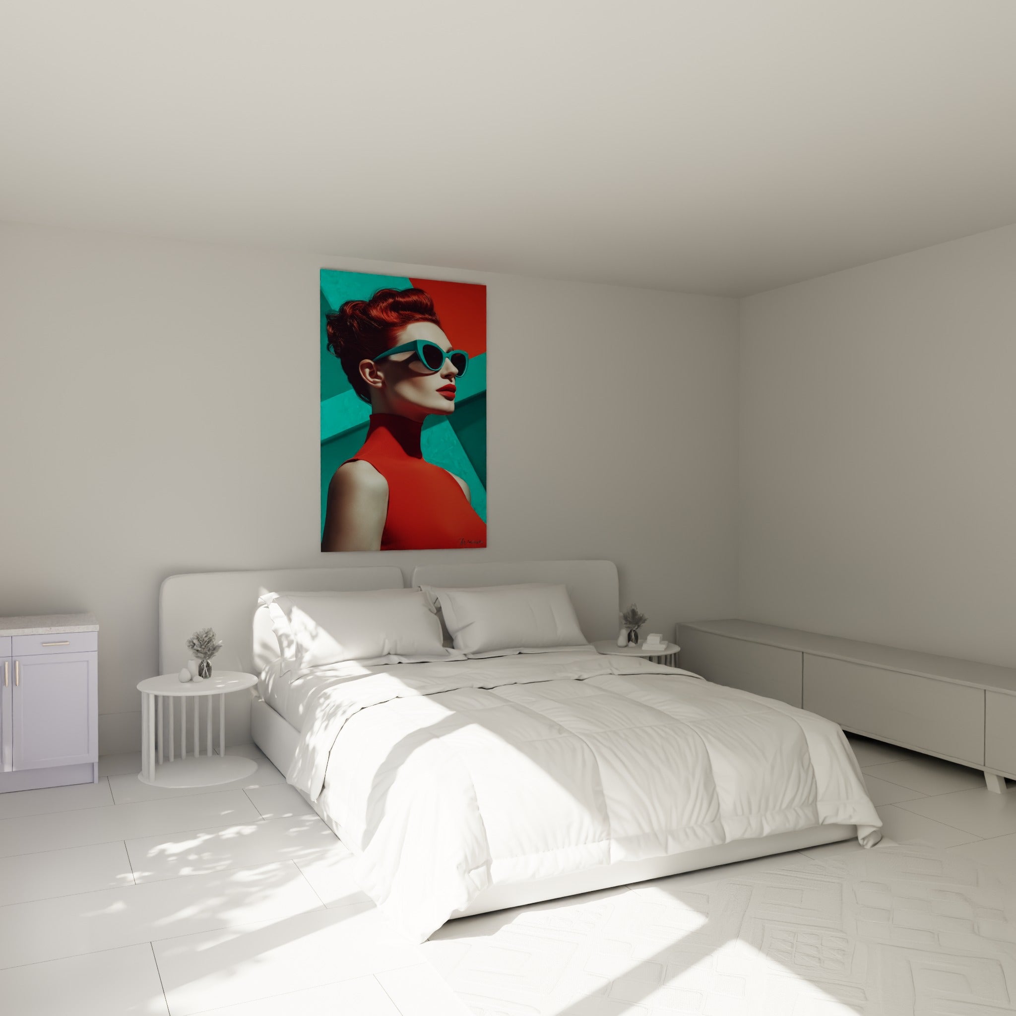 Portrait rouge et turquoise d'une femme aux lunettes graphiques, au-dessus d'un lit dans une chambre claire