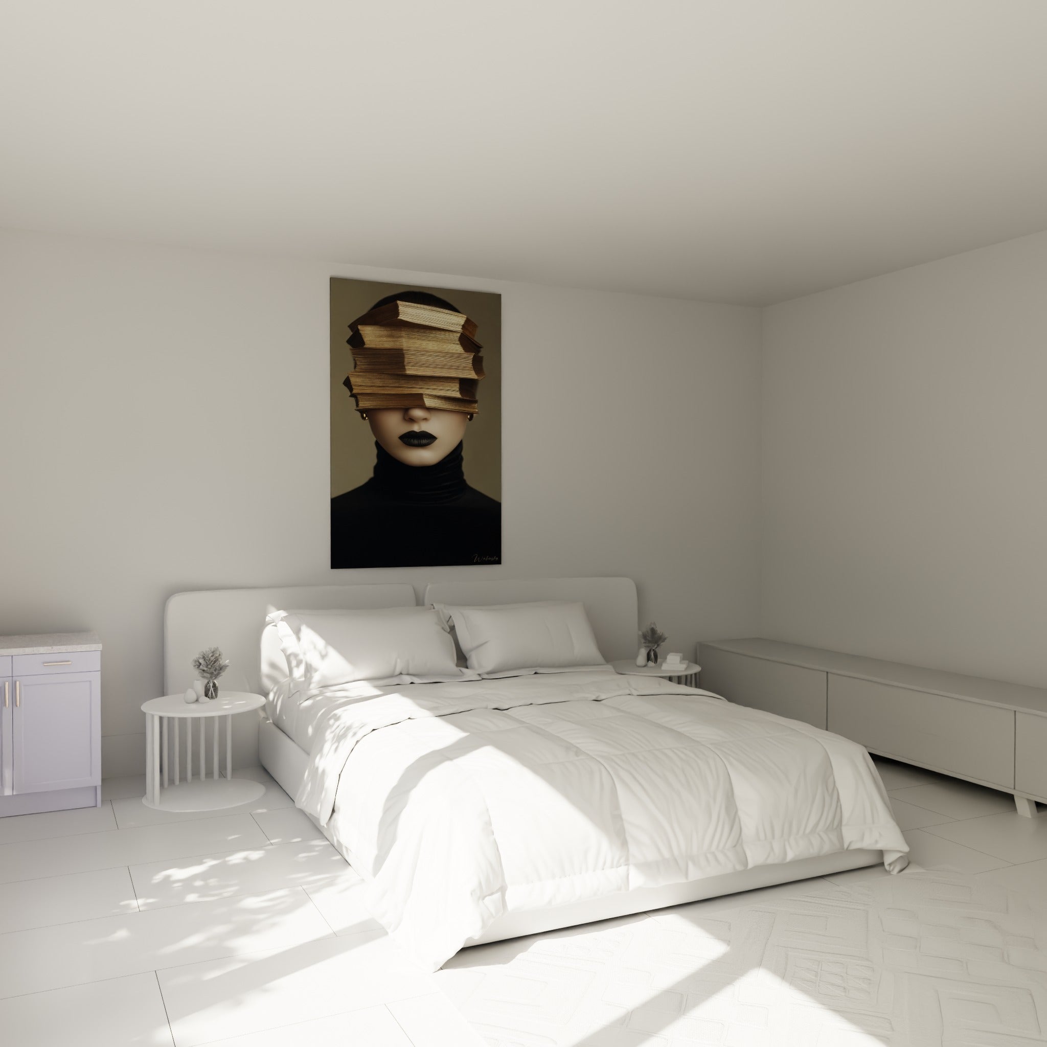 Portrait doré aux livres empilés et lèvres noires, accroché au-dessus d'un lit dans une chambre claire