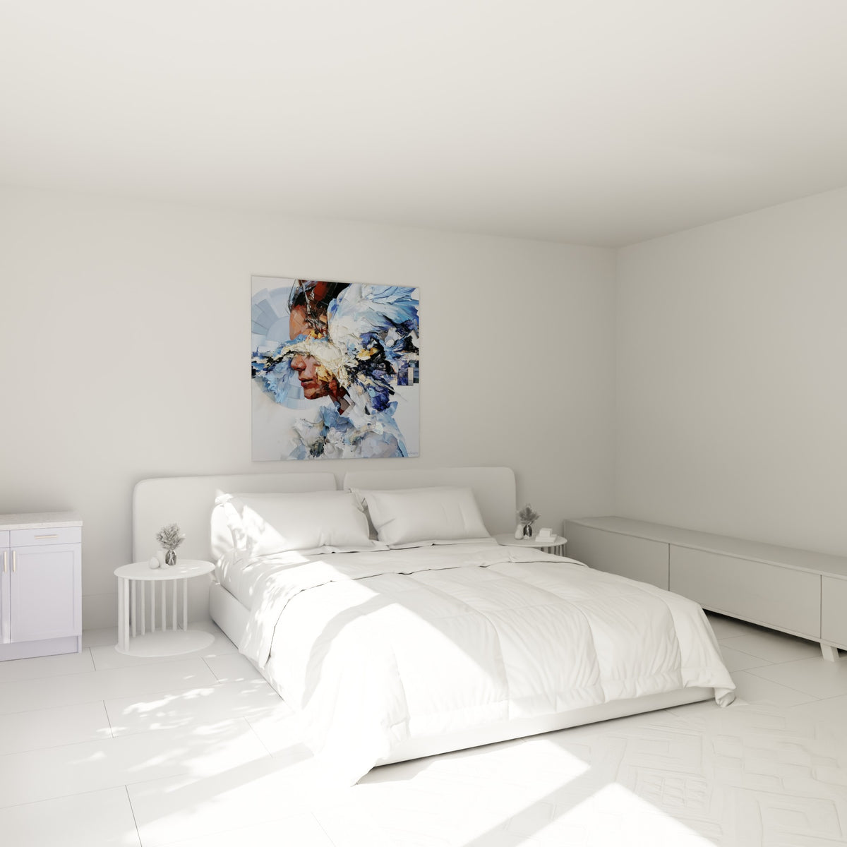 Profil éclaté en bleu marine et blanc, tableau Visage accroché au-dessus d'un lit dans une chambre claire