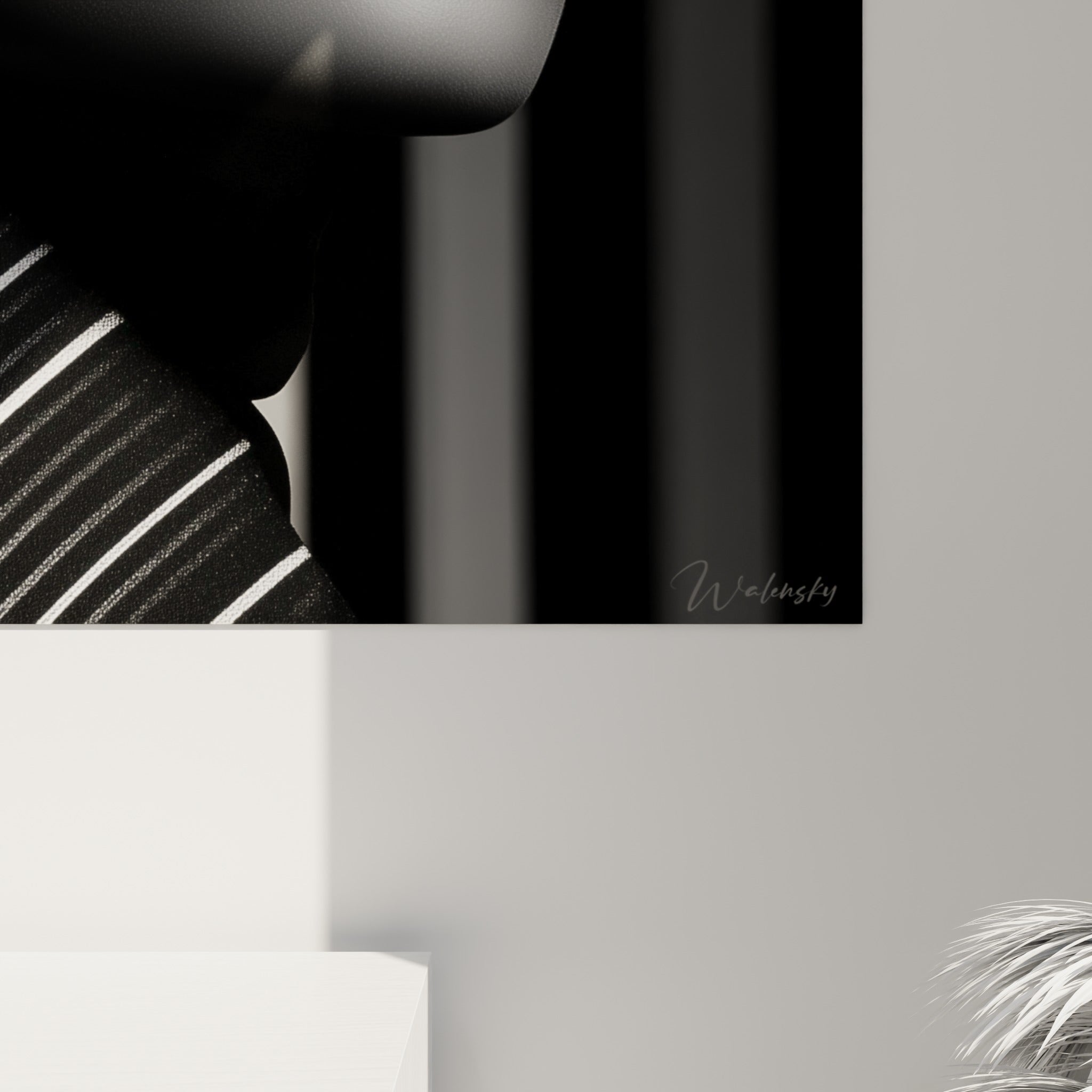 Grain fin de la peau grise et coulures d'ombre noire sur les lunettes rondes du tableau visage