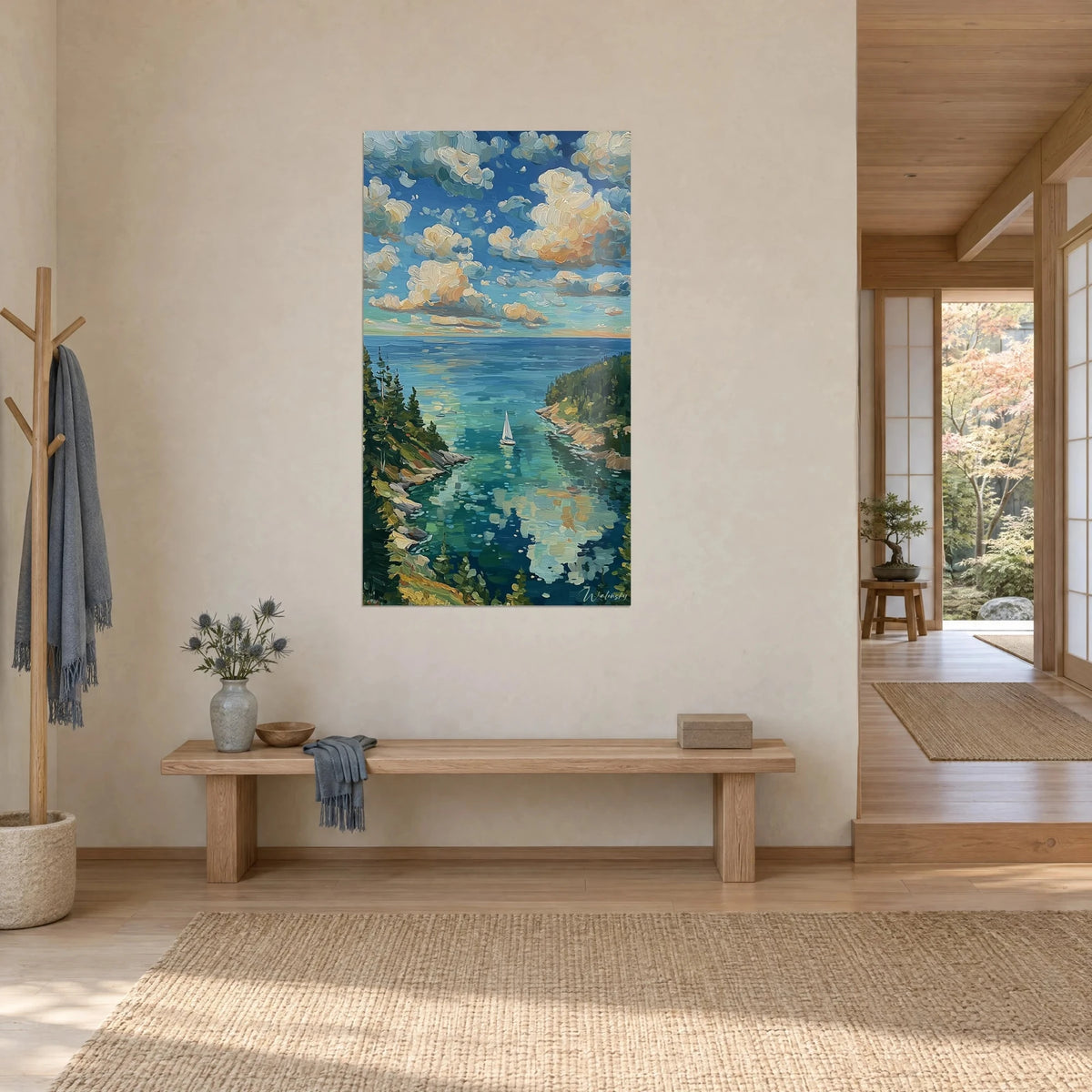 Tableau baie aux eaux émeraude bordée de pins sombres, ciel bleu et nuages dorés, au-dessus d'un banc en bois japandi