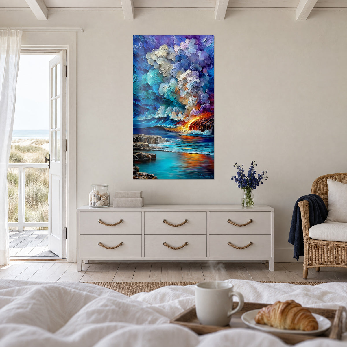Cuadro chorro de lava dorada que brota en el océano, cielo violeta y azul cobalto, encima de una cama en un dormitorio luminoso